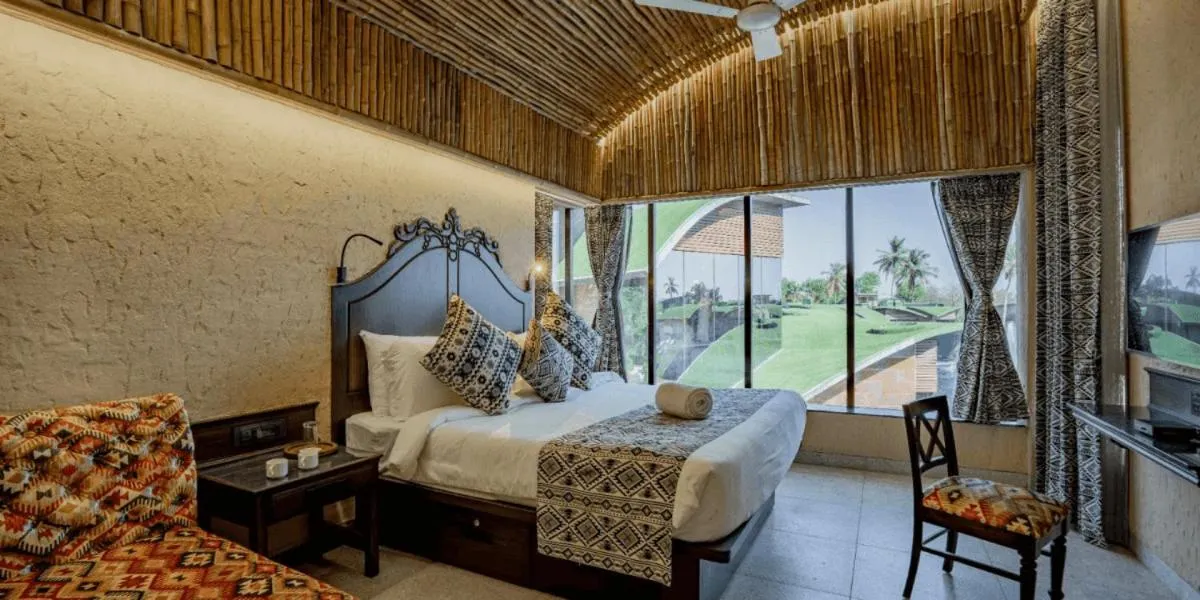 Bedroom, Bed in Neonz Resort & Club