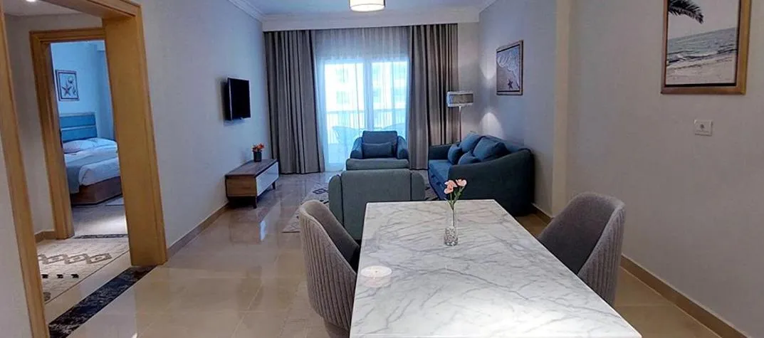 Living room, Bed in Azur One Eleven Hotel Alamein