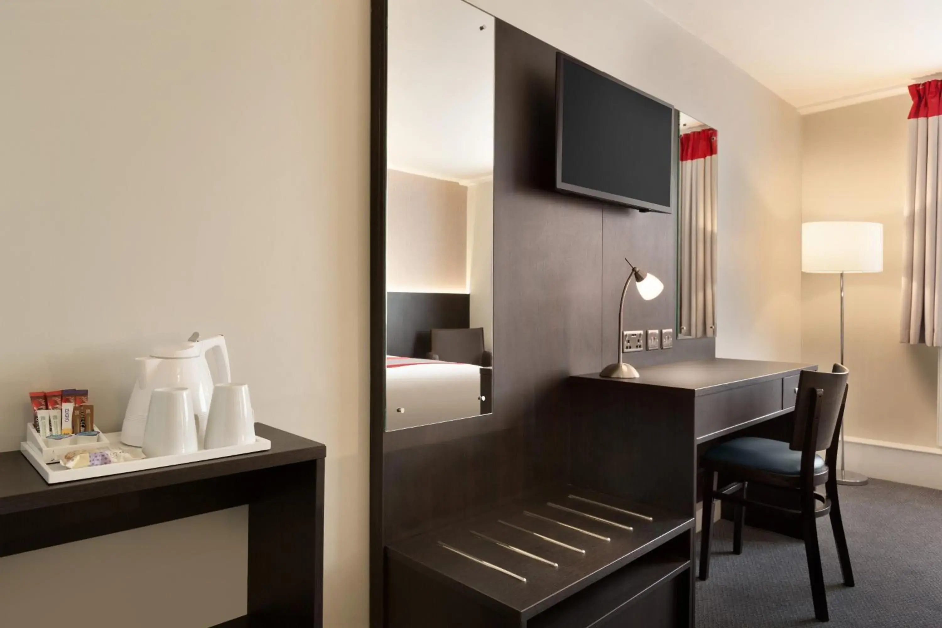 Single Room - Disability Access in Ramada Chorley South Single Room - Disability Access in Ramada Chorley South