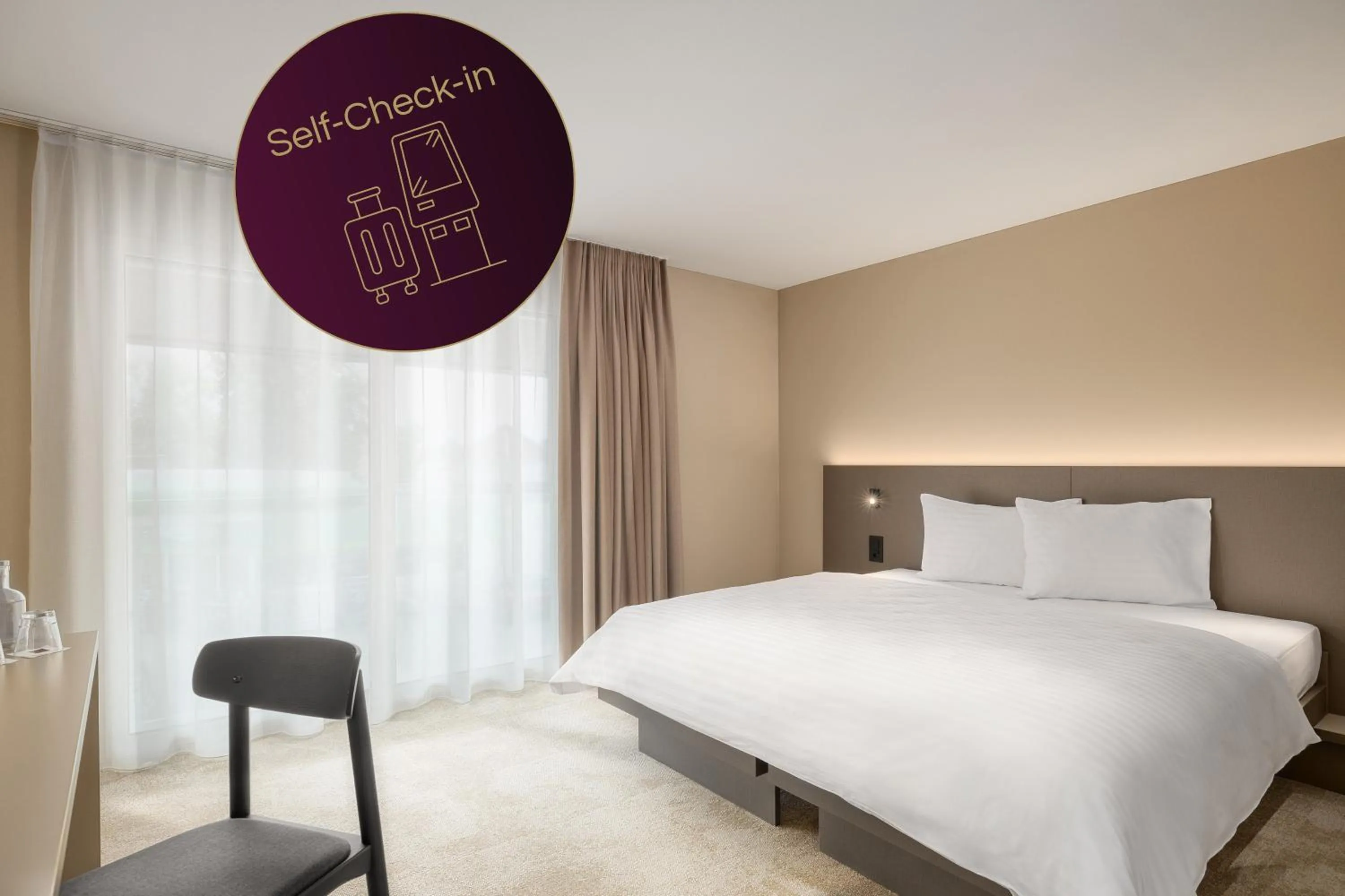 Photo of the whole room, Bed in b_smart motel Amriswil