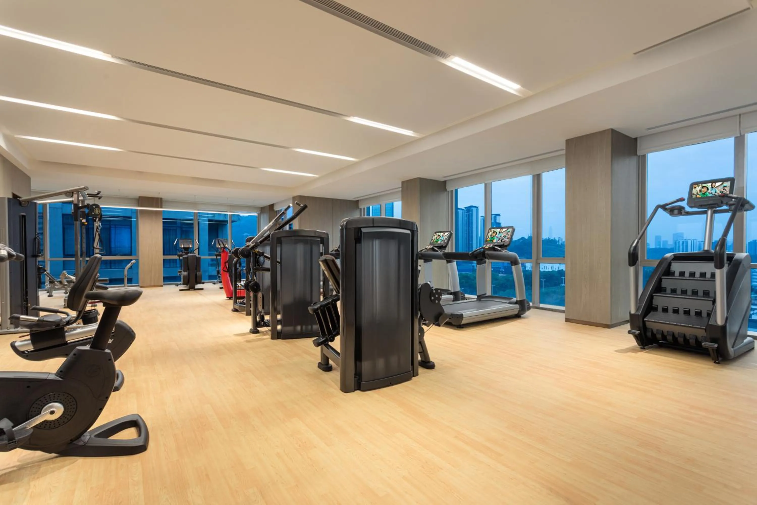 Fitness centre/facilities in Somerset QPlex Shenzhen