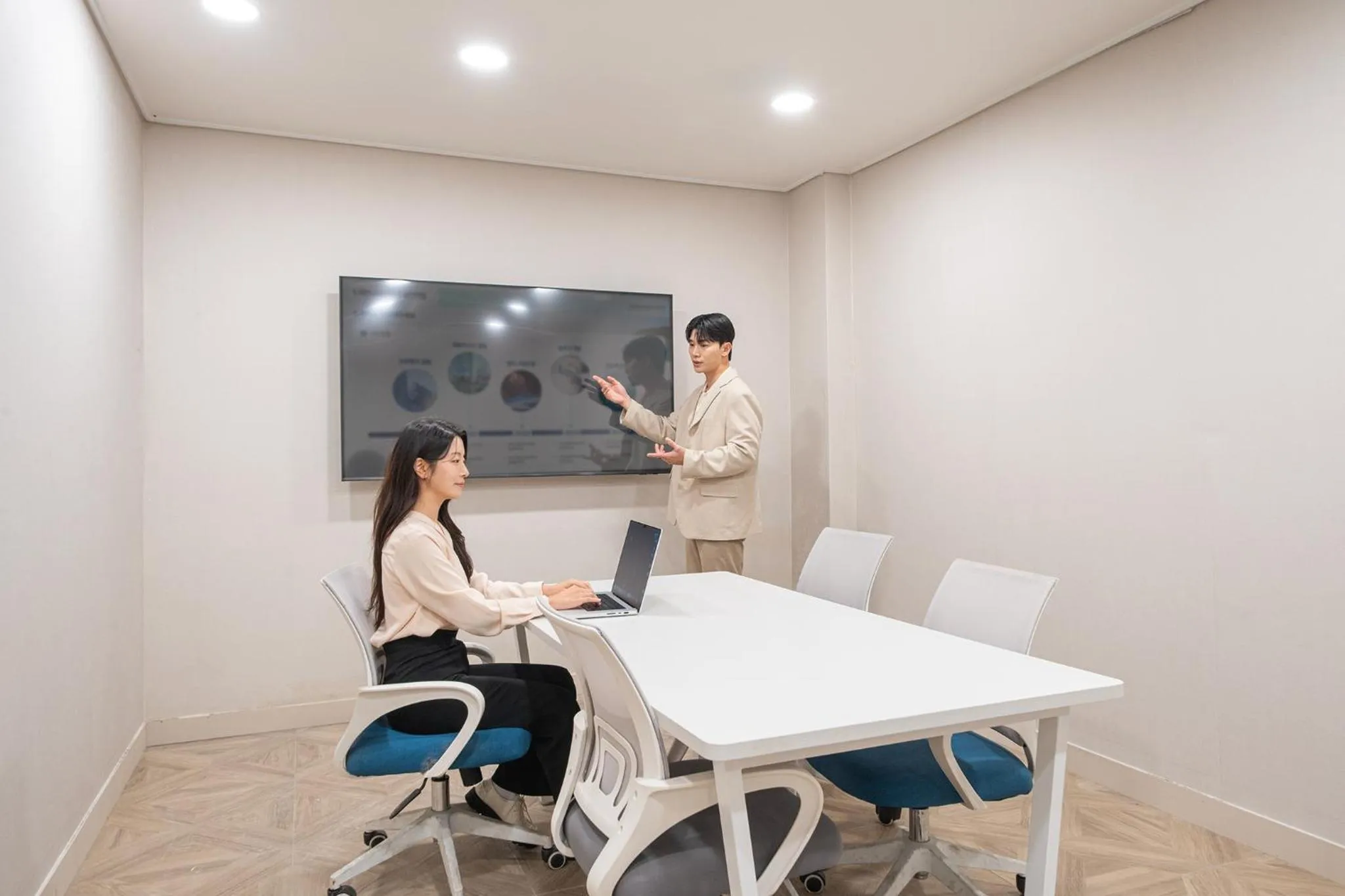 Meeting/conference room in Browndot Incheon Airport New City