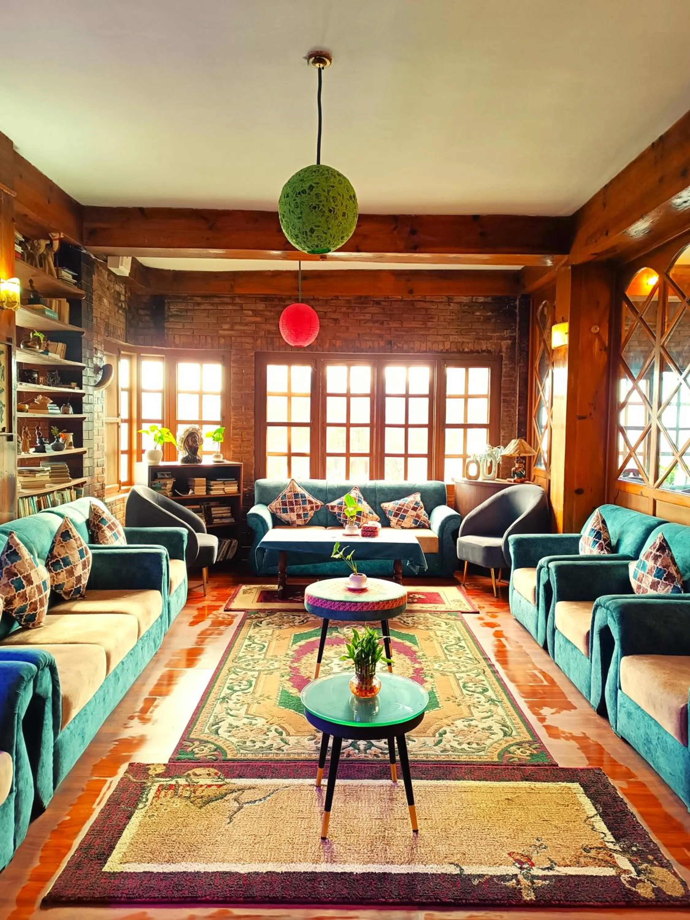 Lobby or reception in Mountain Vista Retreat - Nagarkot