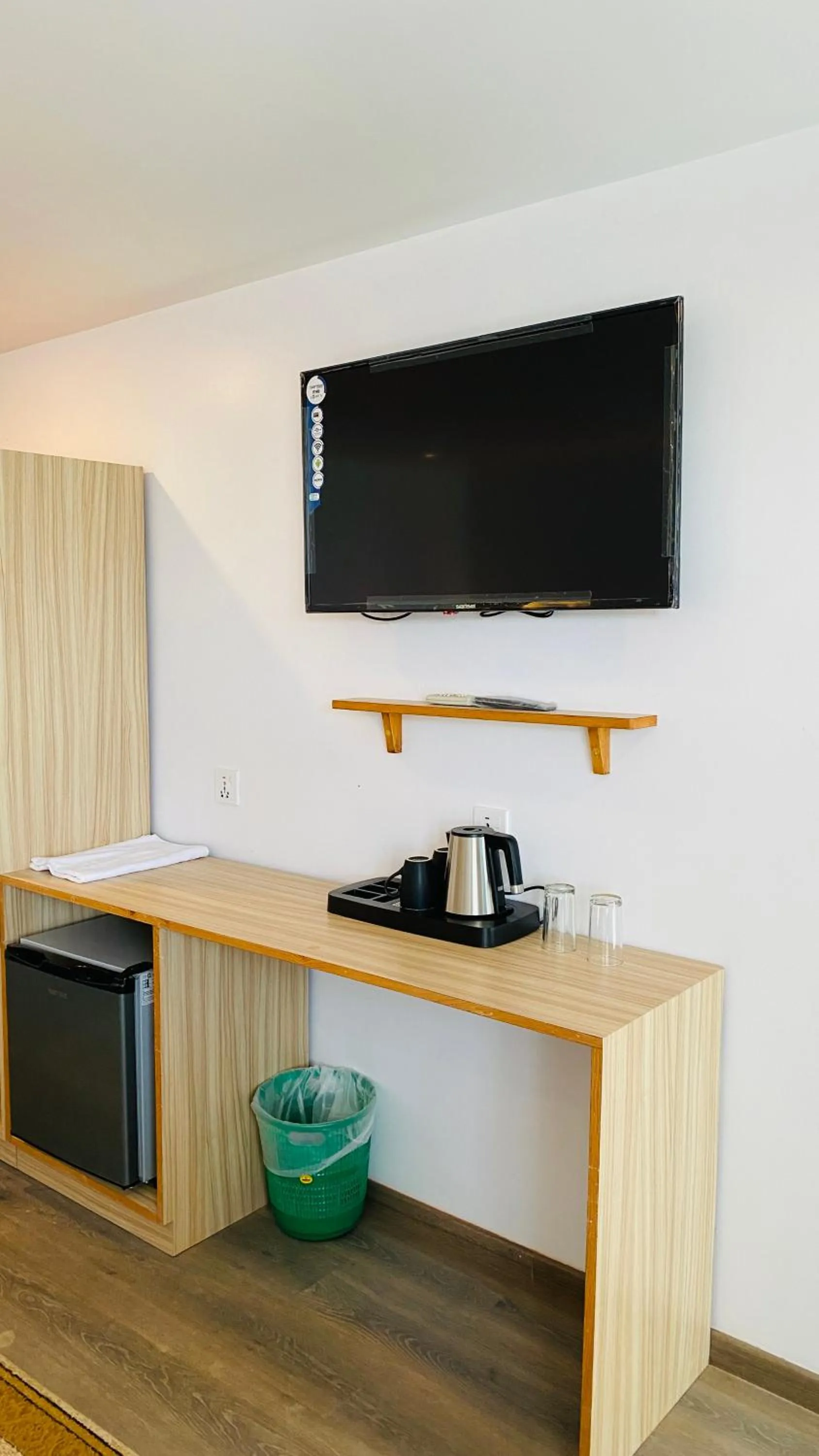 TV and multimedia in Mountain Vista Retreat - Nagarkot