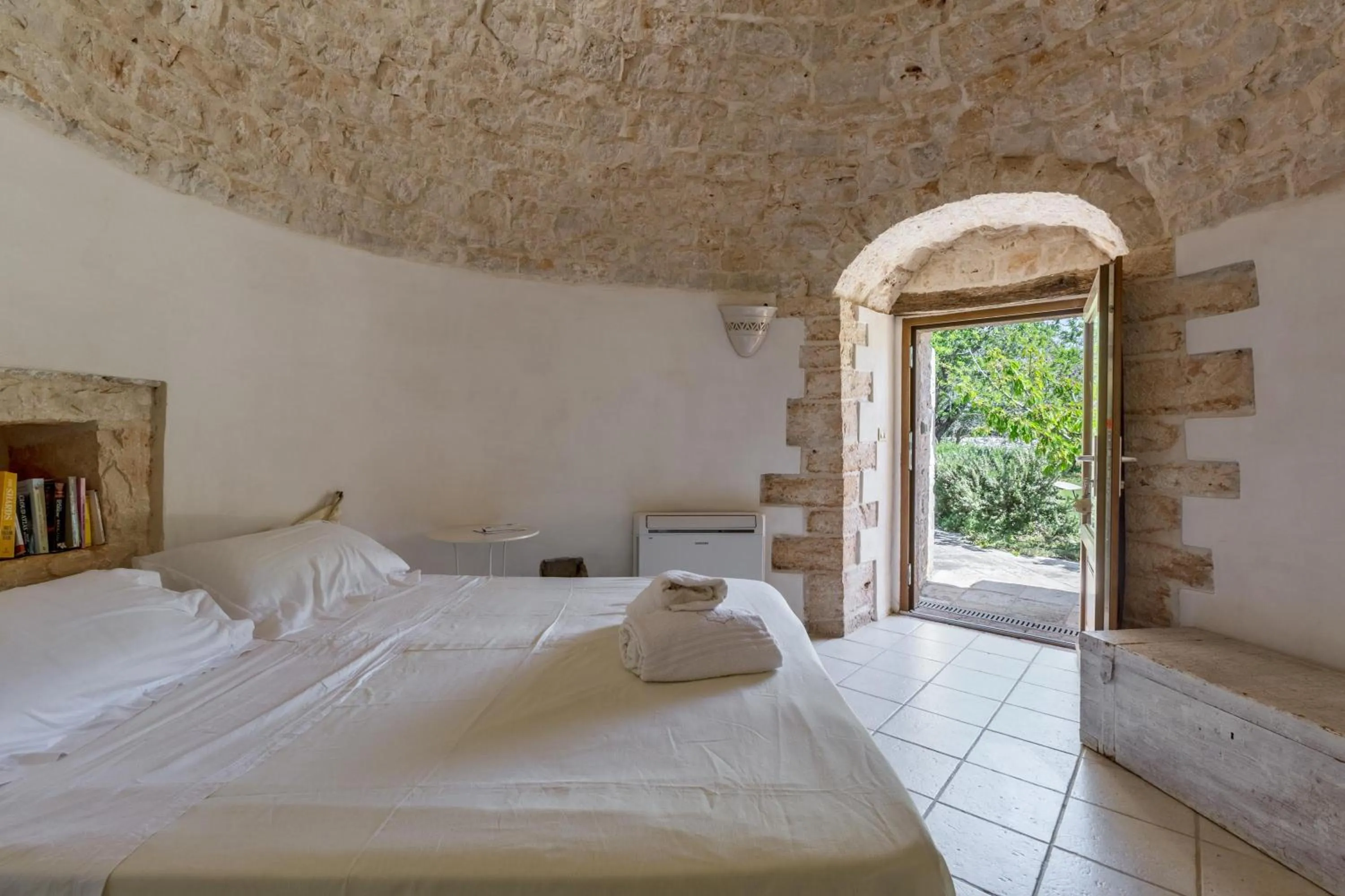 Bedroom in Masseria Tinelli