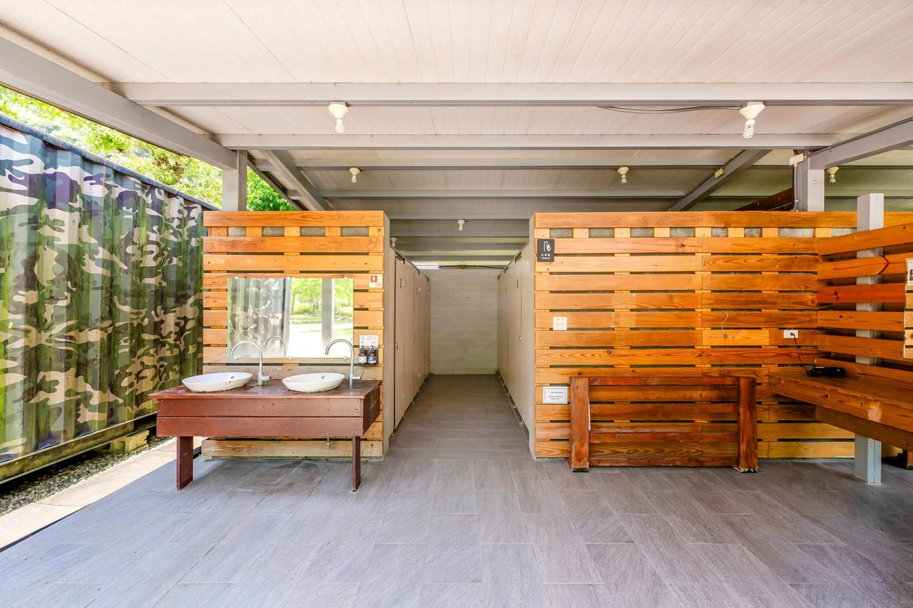 Bathroom in Na Sun Na Gu