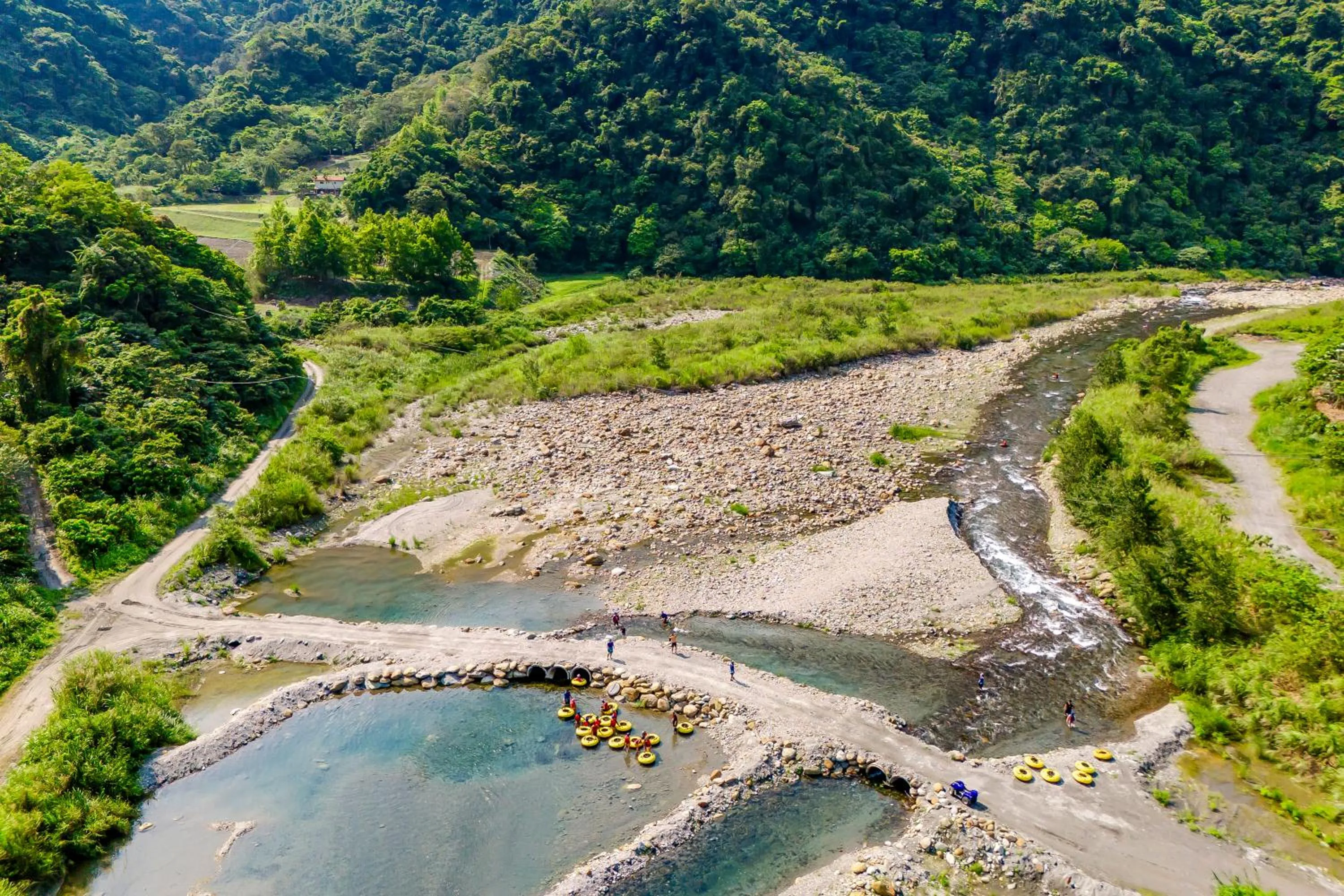 Nearby landmark in Na Sun Na Gu