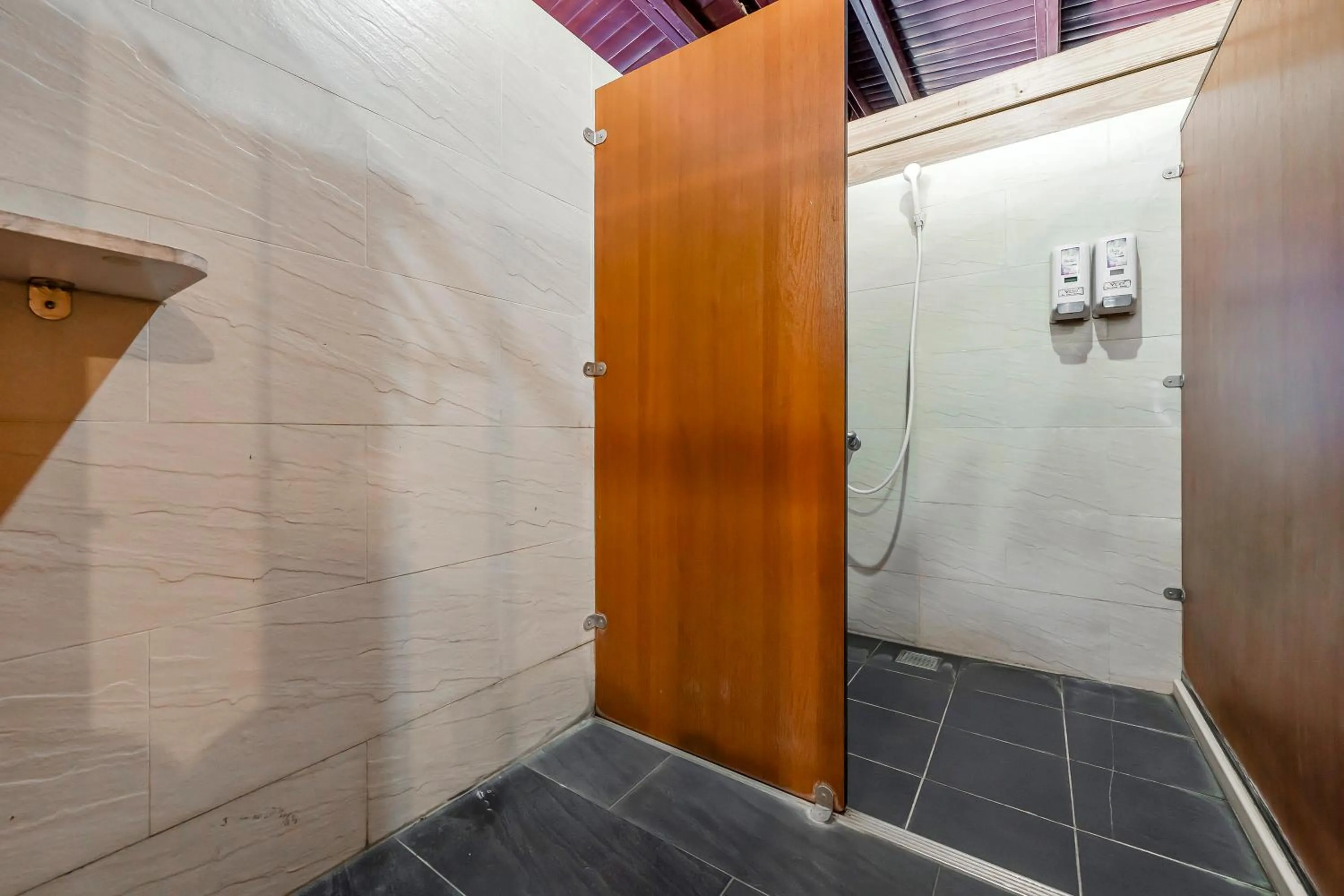 Bathroom in Na Sun Na Gu