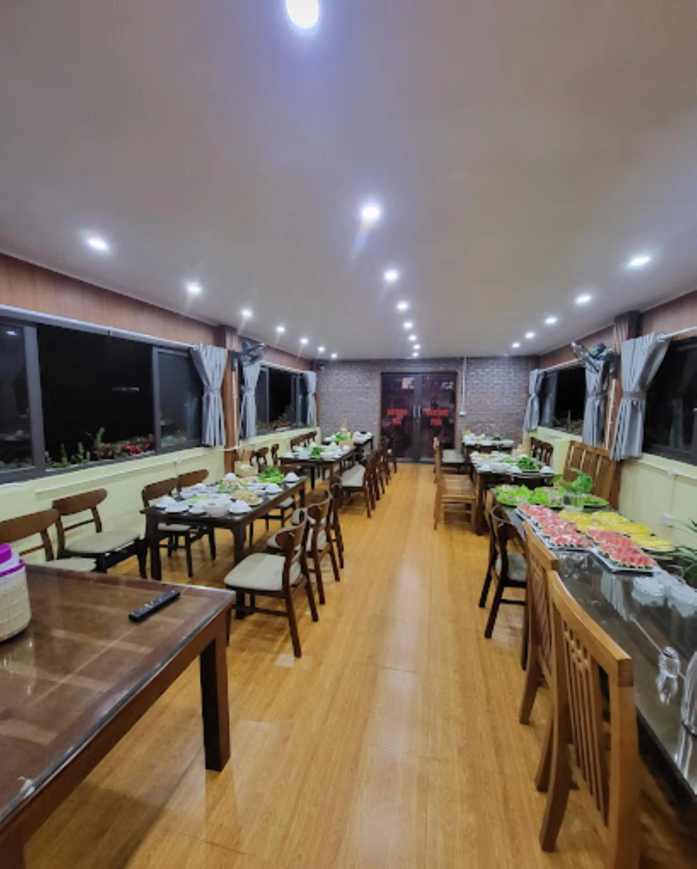 Restaurant/places to eat in New Sun Hotel Sapa