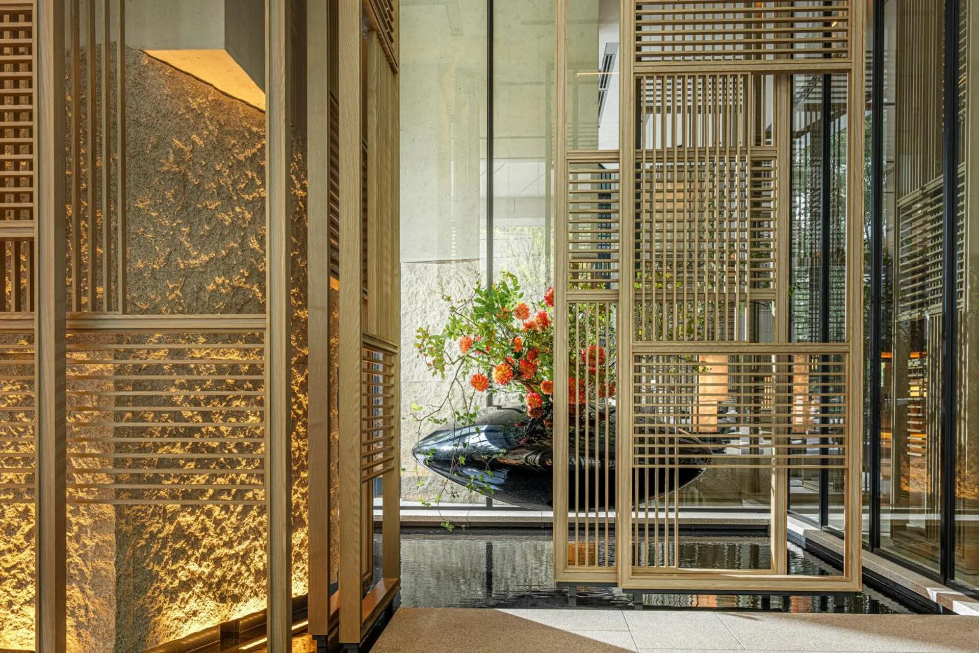 Facade/entrance in Four Seasons Hotel Osaka
