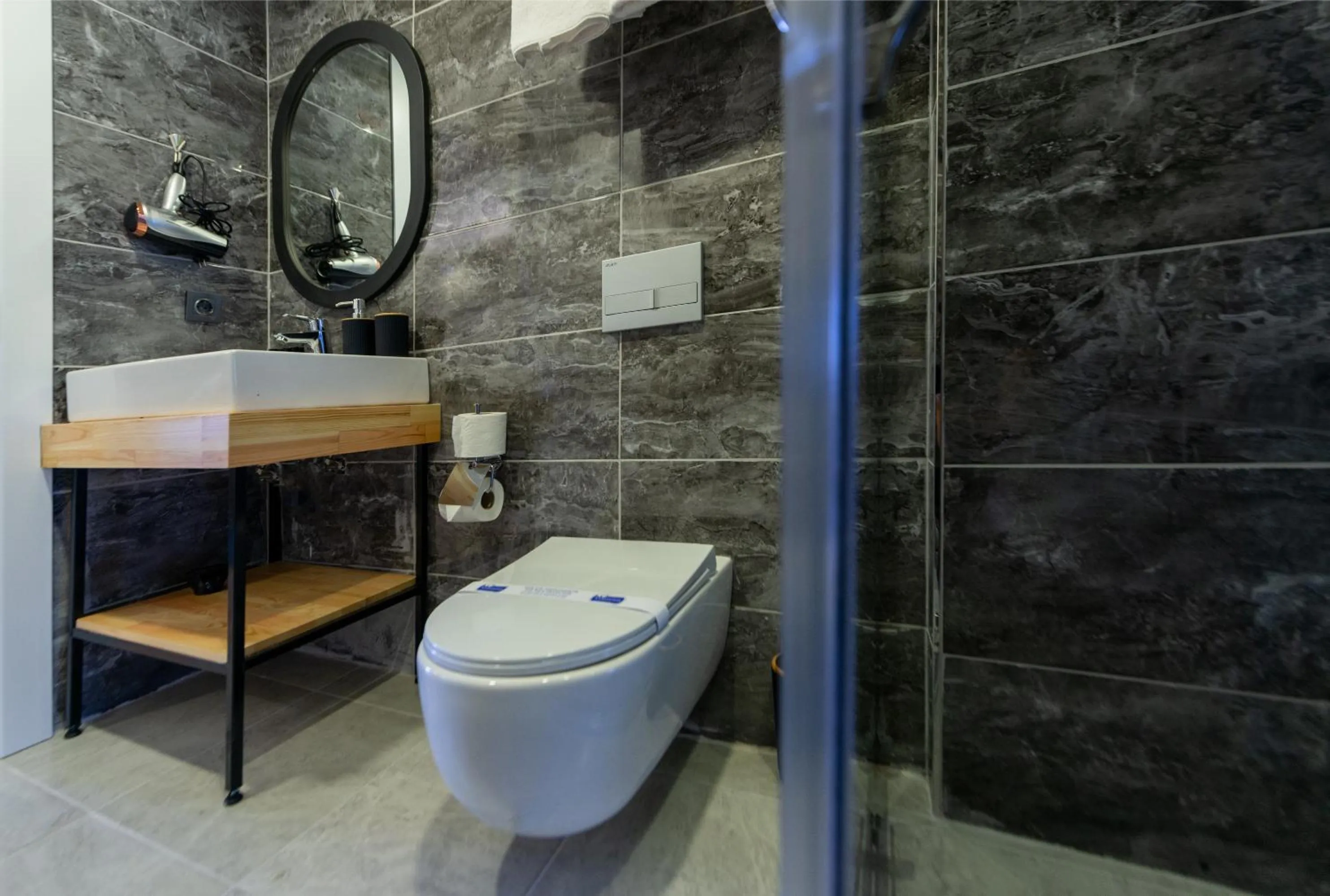 Toilet in ART KARAKÖY