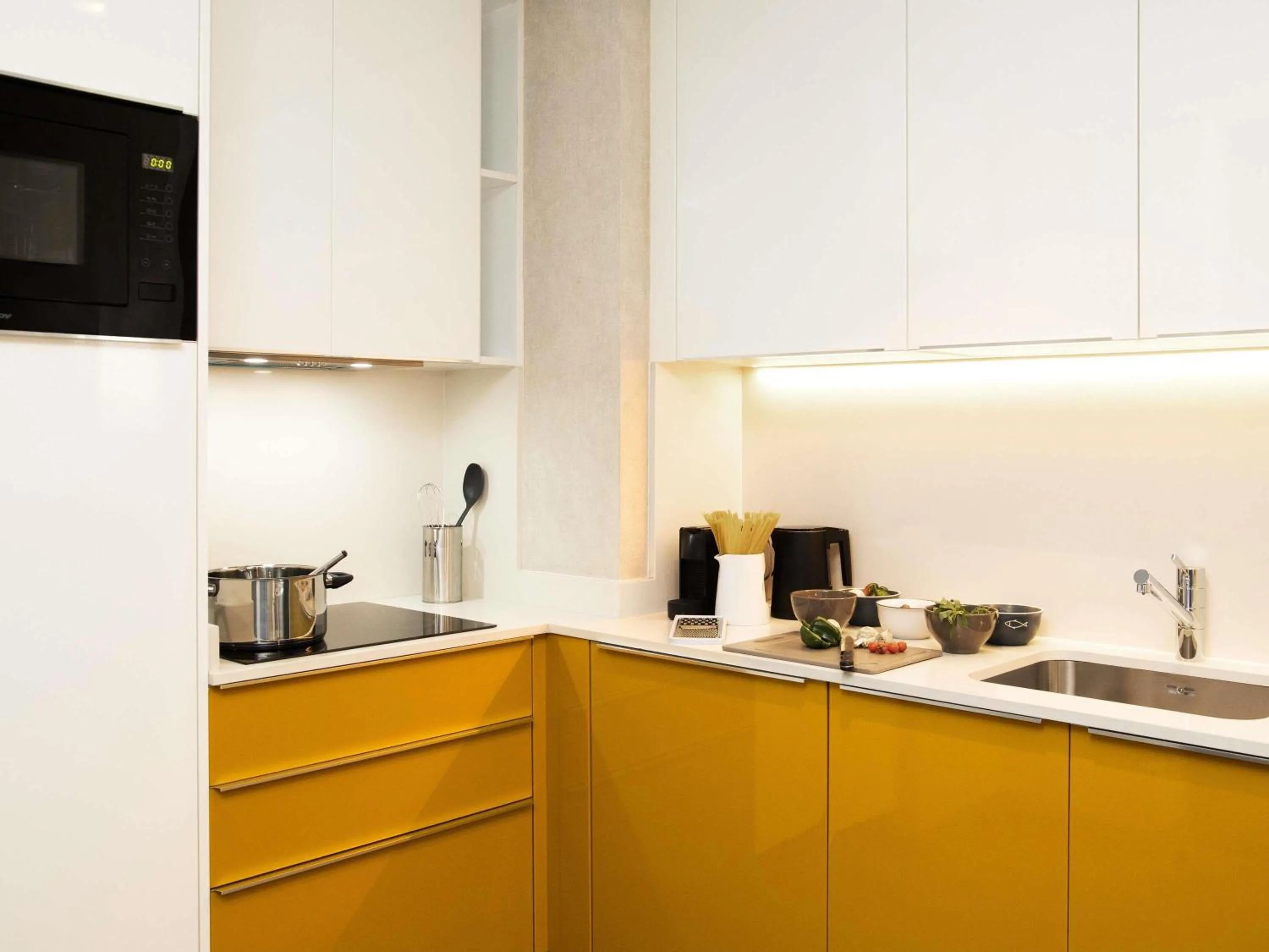 Bedroom in Aparthotel Adagio Abidjan Marcory