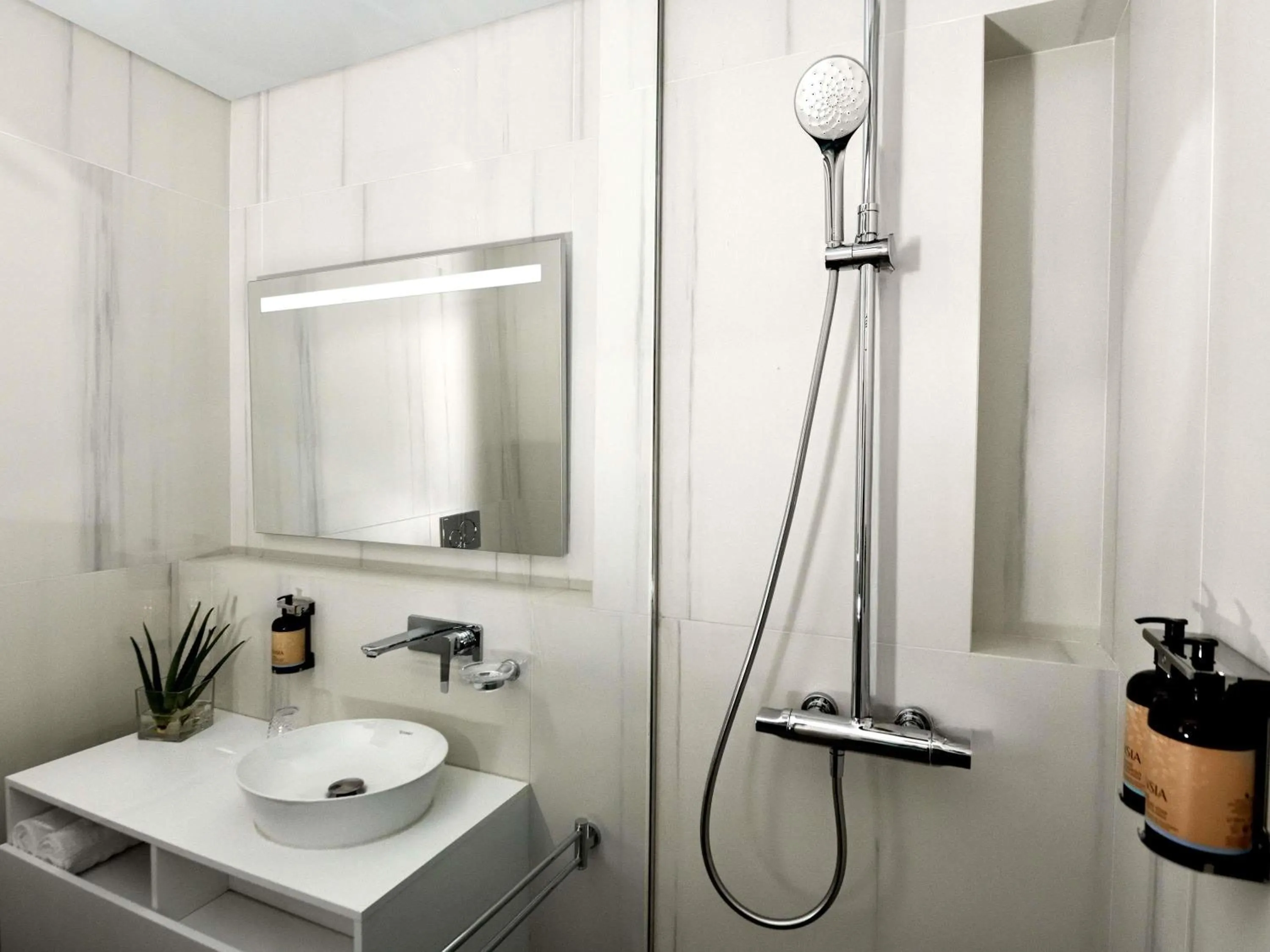 Bedroom in Aparthotel Adagio Abidjan Marcory