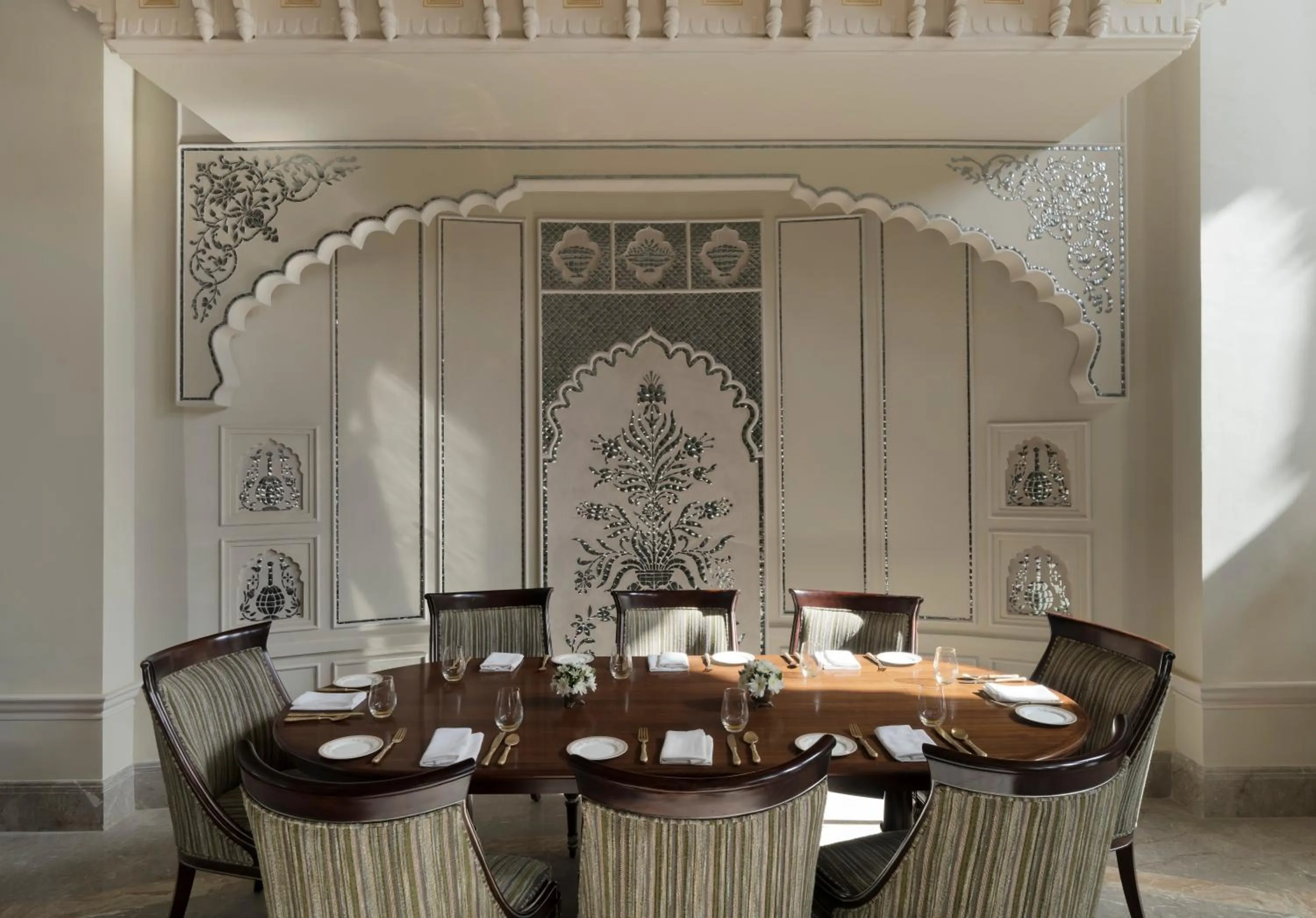 Restaurant/places to eat in Raffles Jaipur