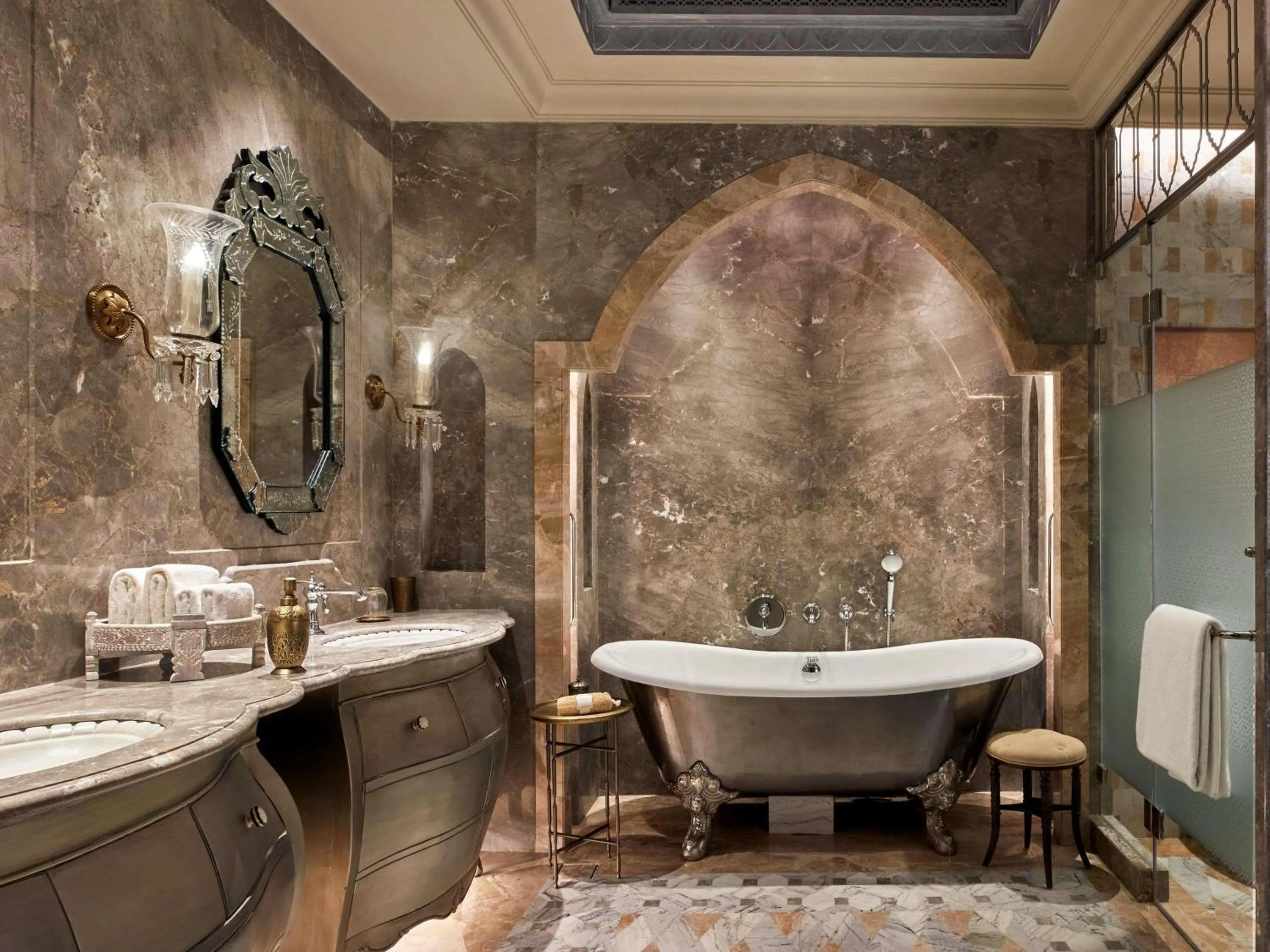 Bedroom in Raffles Jaipur