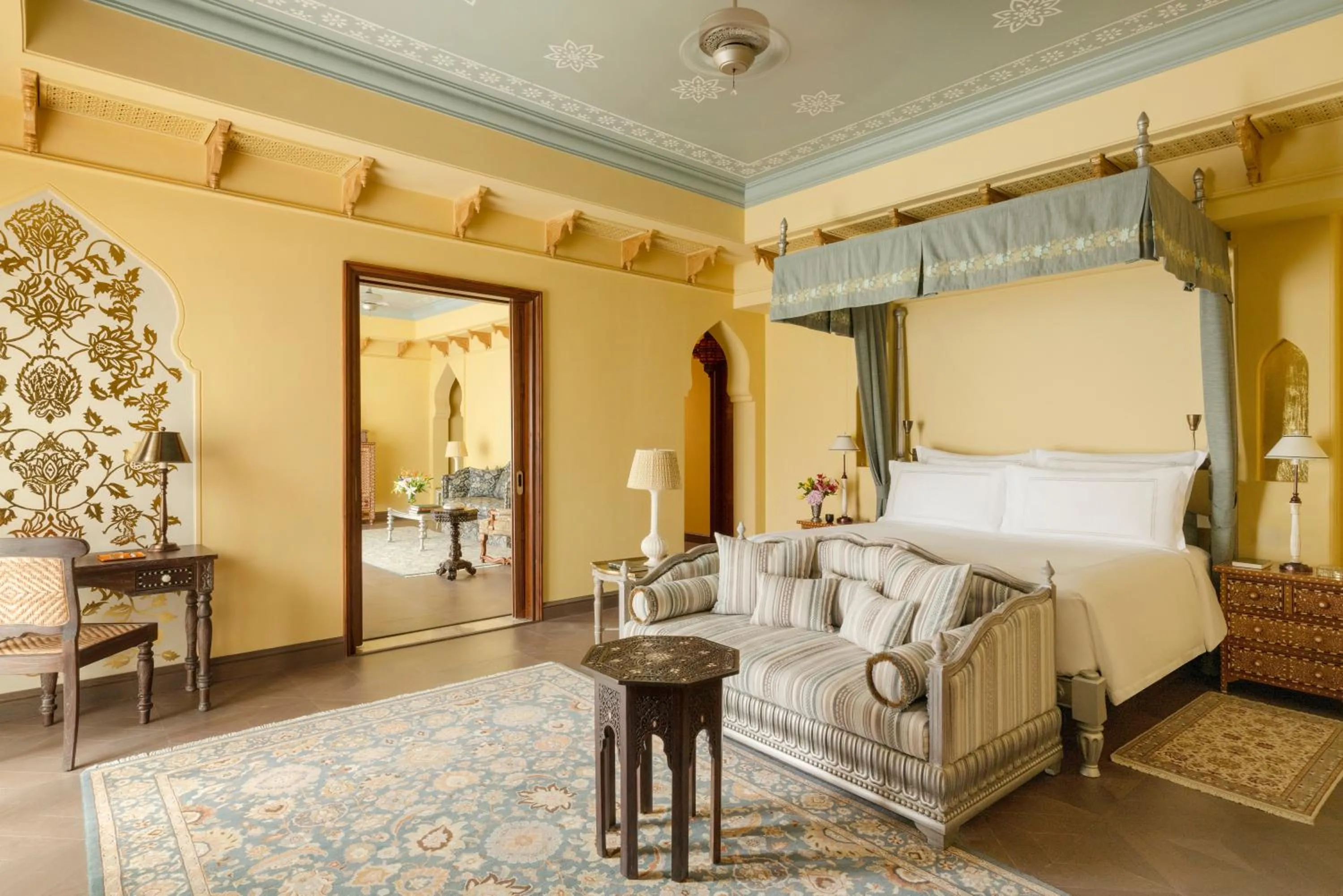 Bed in Raffles Jaipur