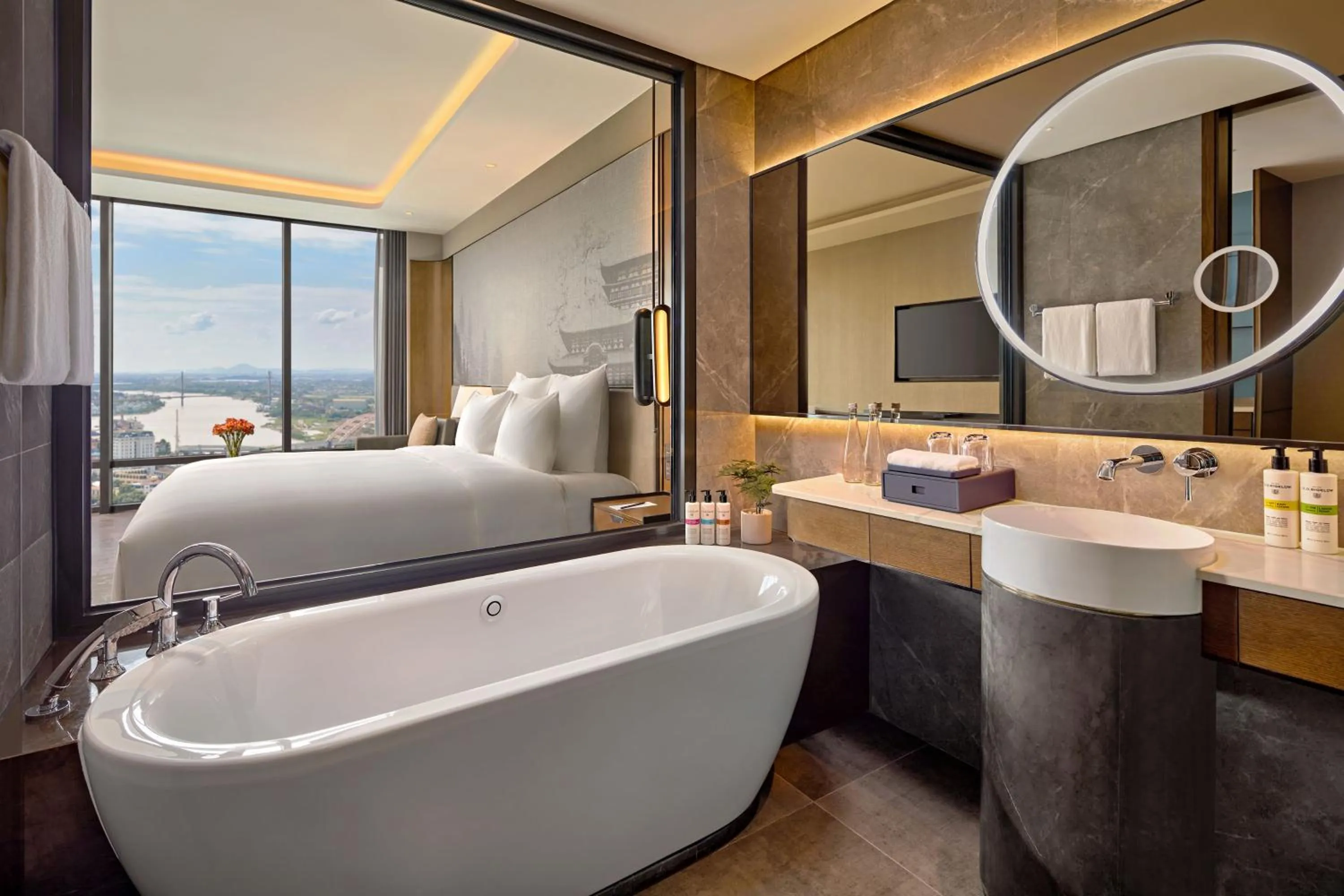 Bathroom, Bed in Pullman Hai Phong Grand Hotel