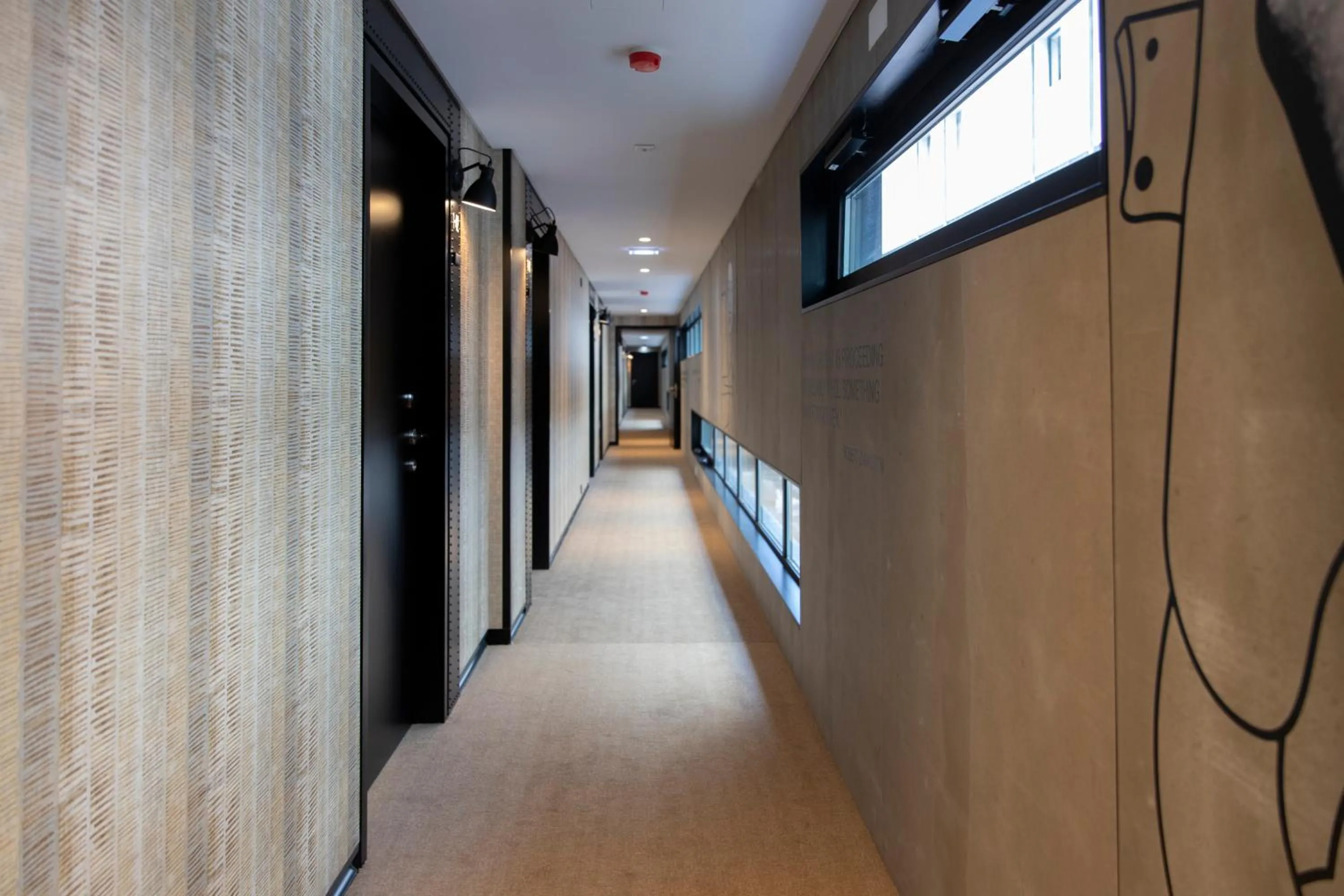 Decorative detail in ibis Styles Lisboa Aeroporto