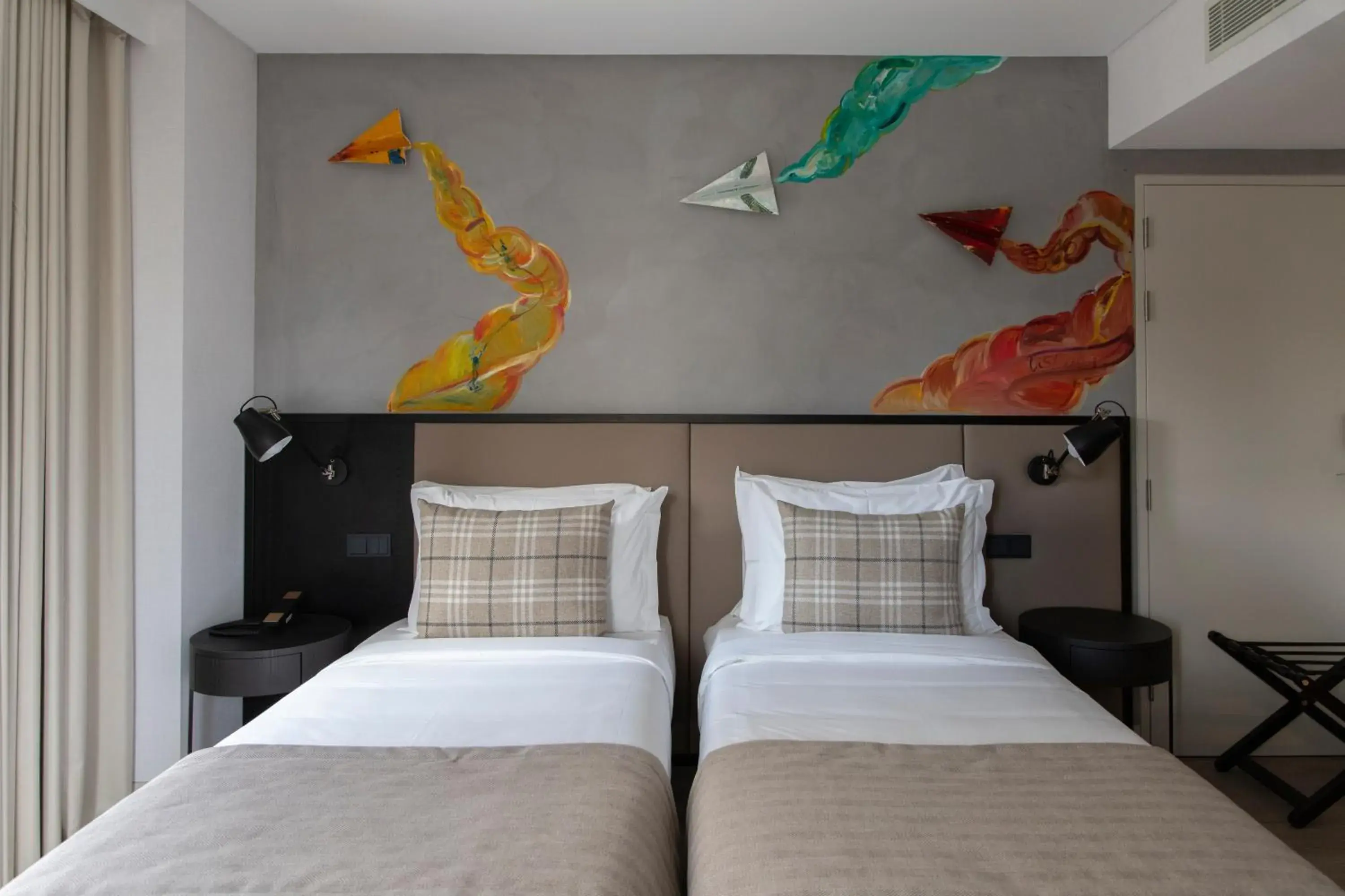 Superior Twin Room in ibis Styles Lisboa Aeroporto Superior Twin Room in ibis Styles Lisboa Aeroporto