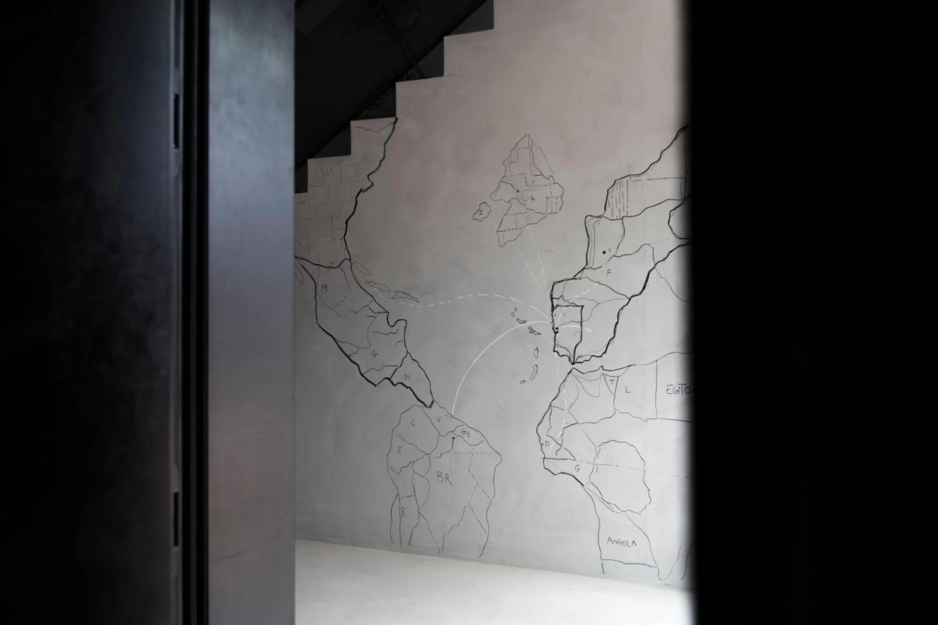 Decorative detail in ibis Styles Lisboa Aeroporto