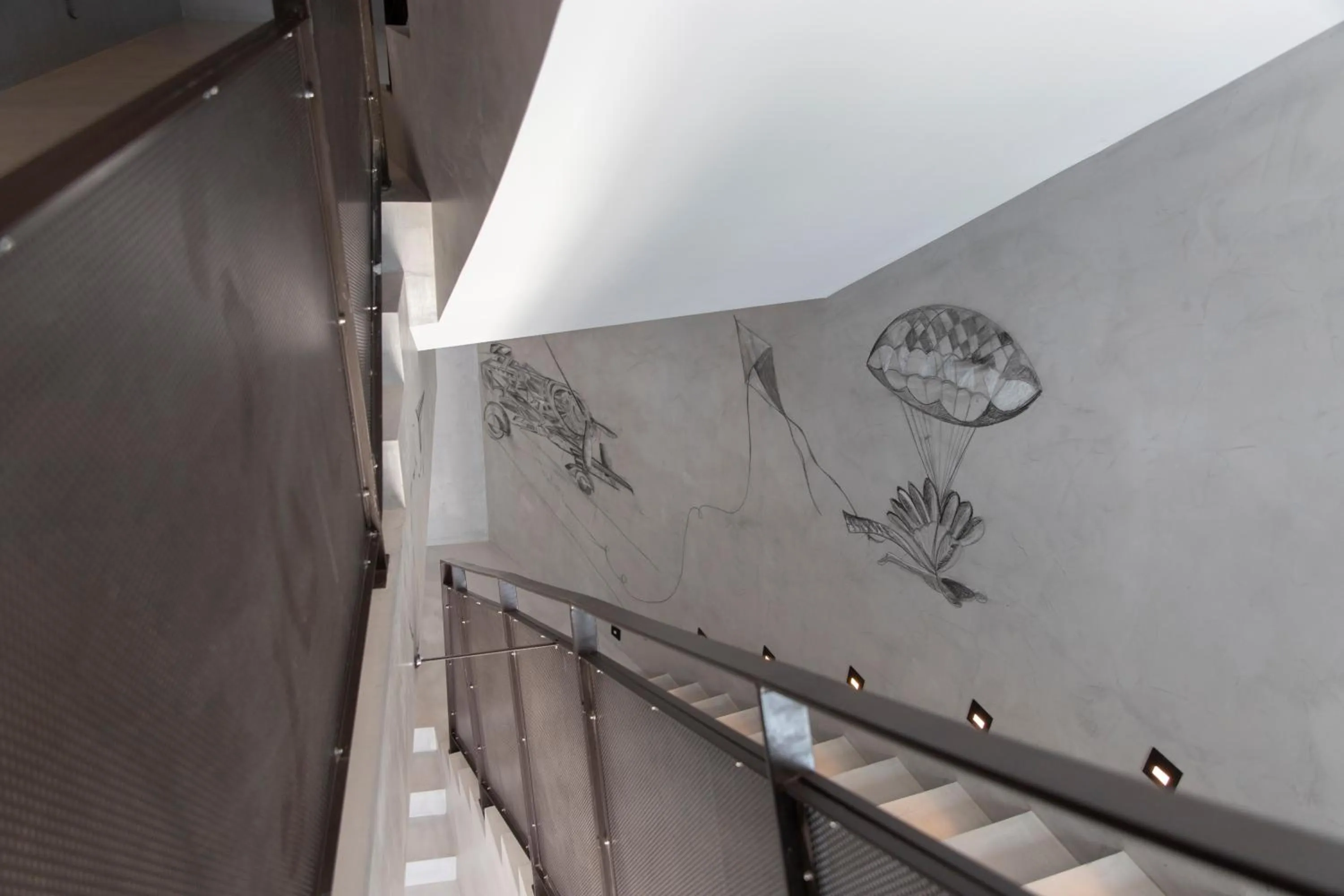 Decorative detail in ibis Styles Lisboa Aeroporto