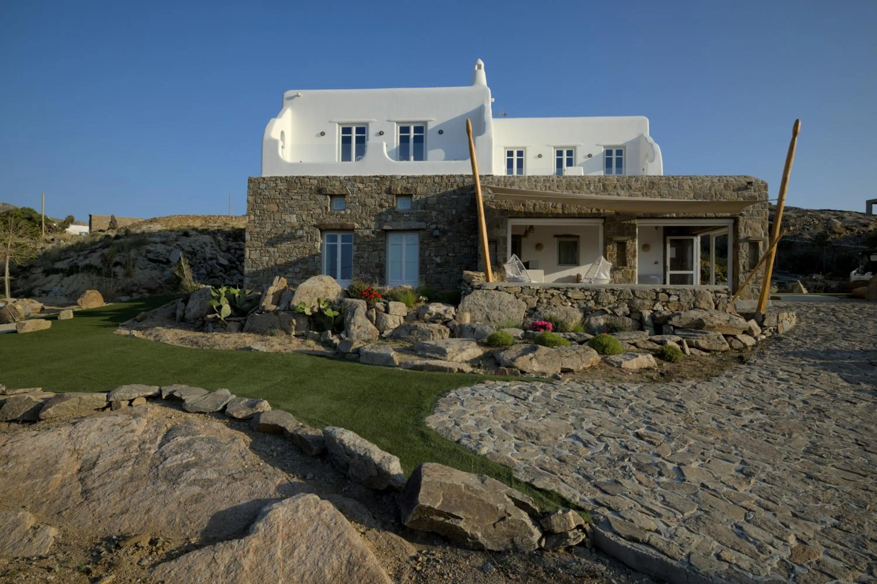 Property building in Ortygia Suites