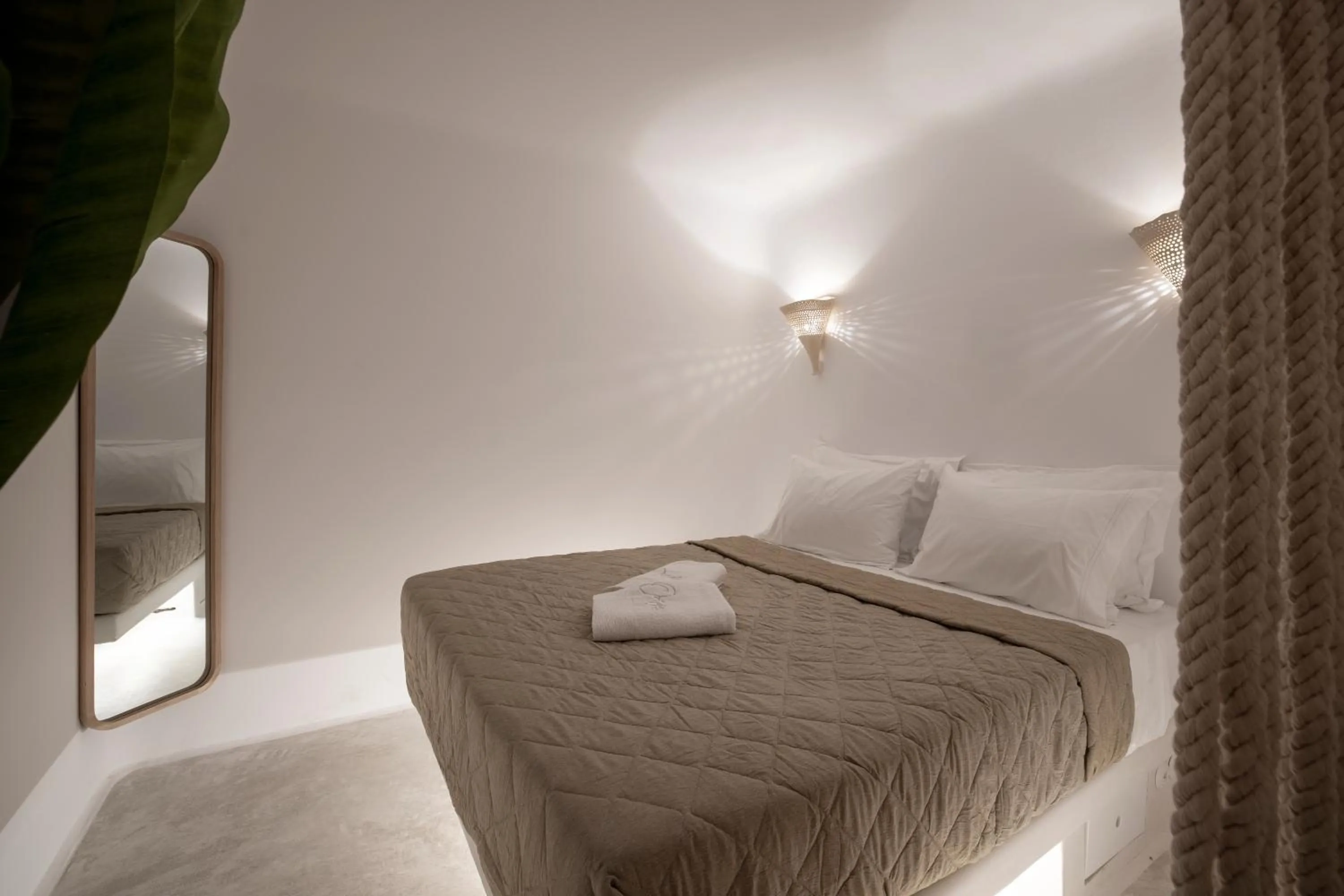 Bed in Ortygia Suites