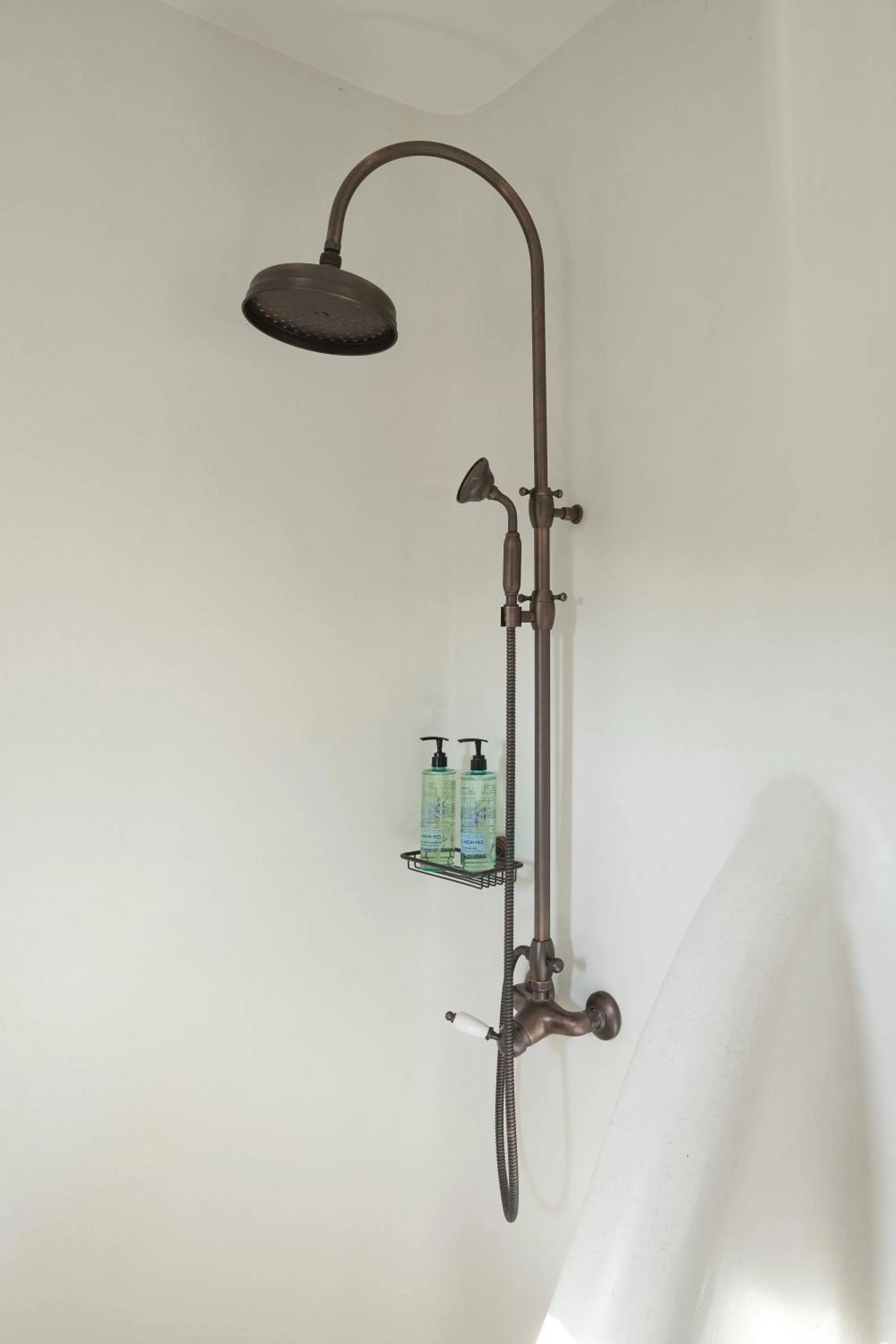 Shower in Ortygia Suites