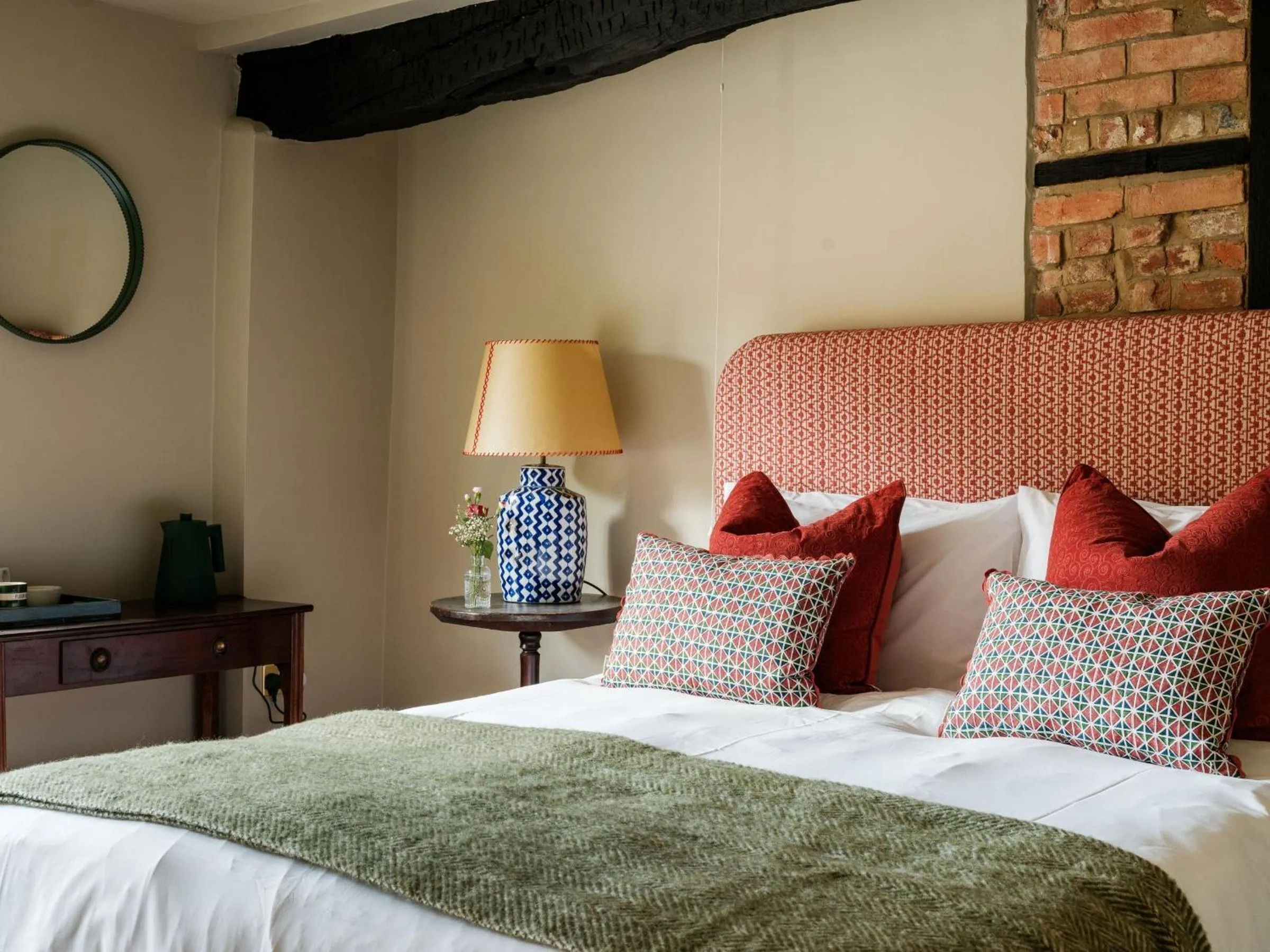 Bedroom, Bed in The Fleur de Lys