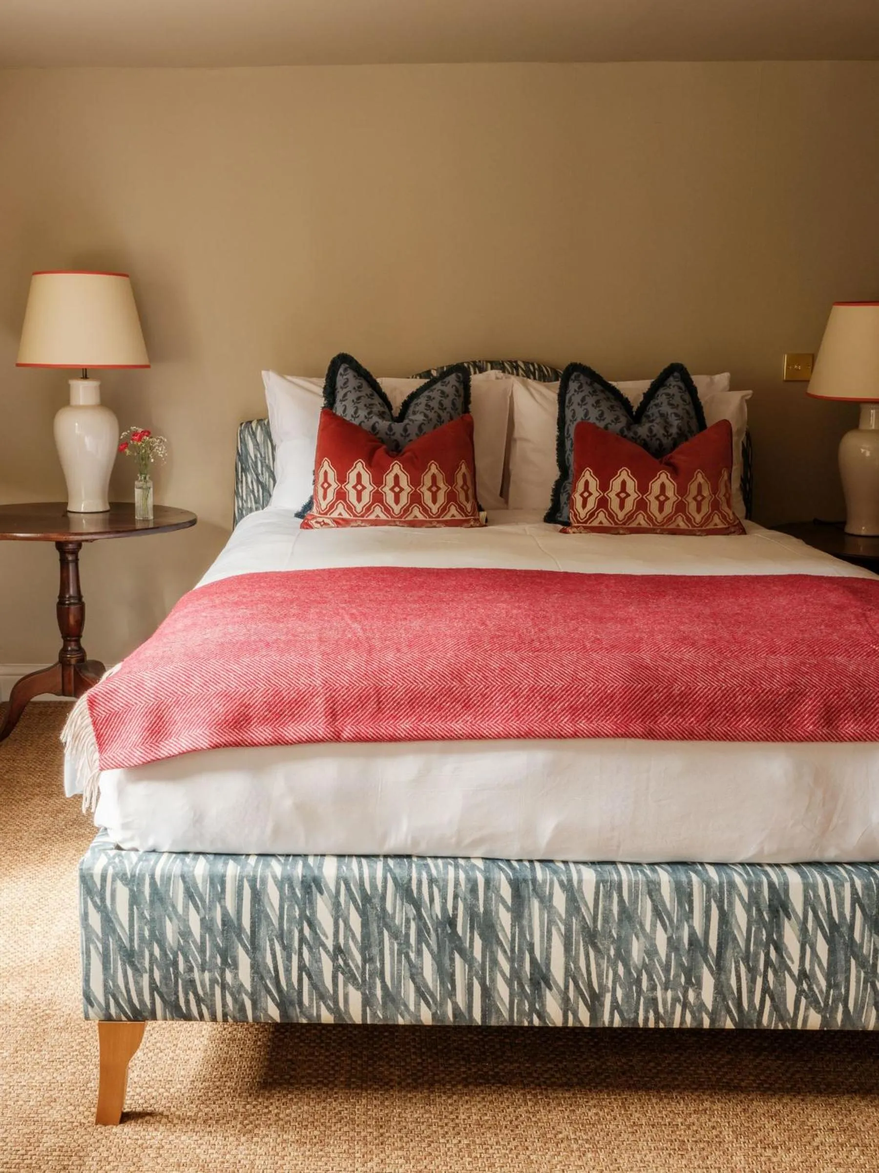 Bedroom, Bed in The Fleur de Lys