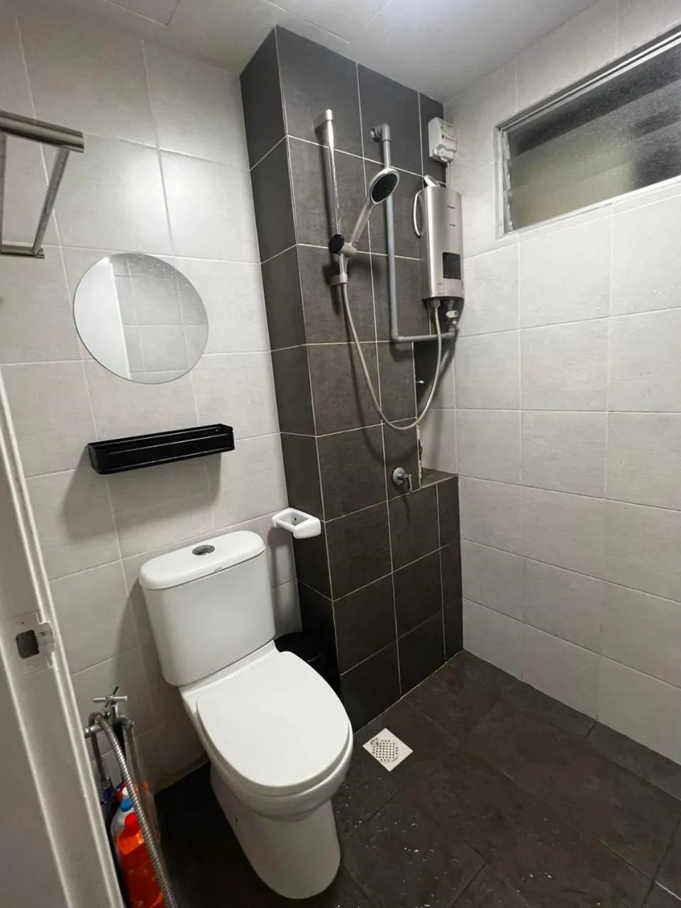 Shower in D'Camellia Ecohill Homestay