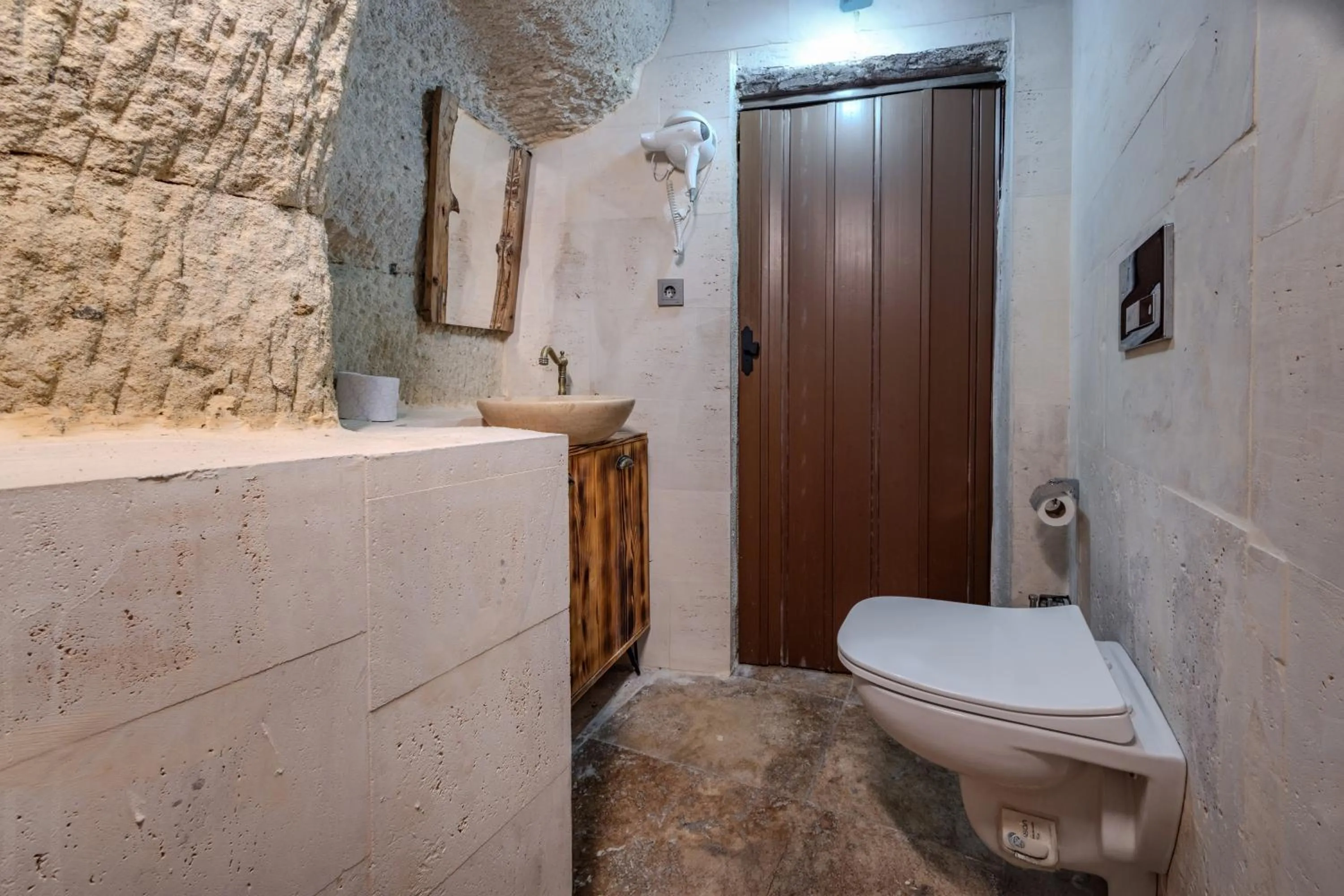 Lubberona Cave Cappadocia