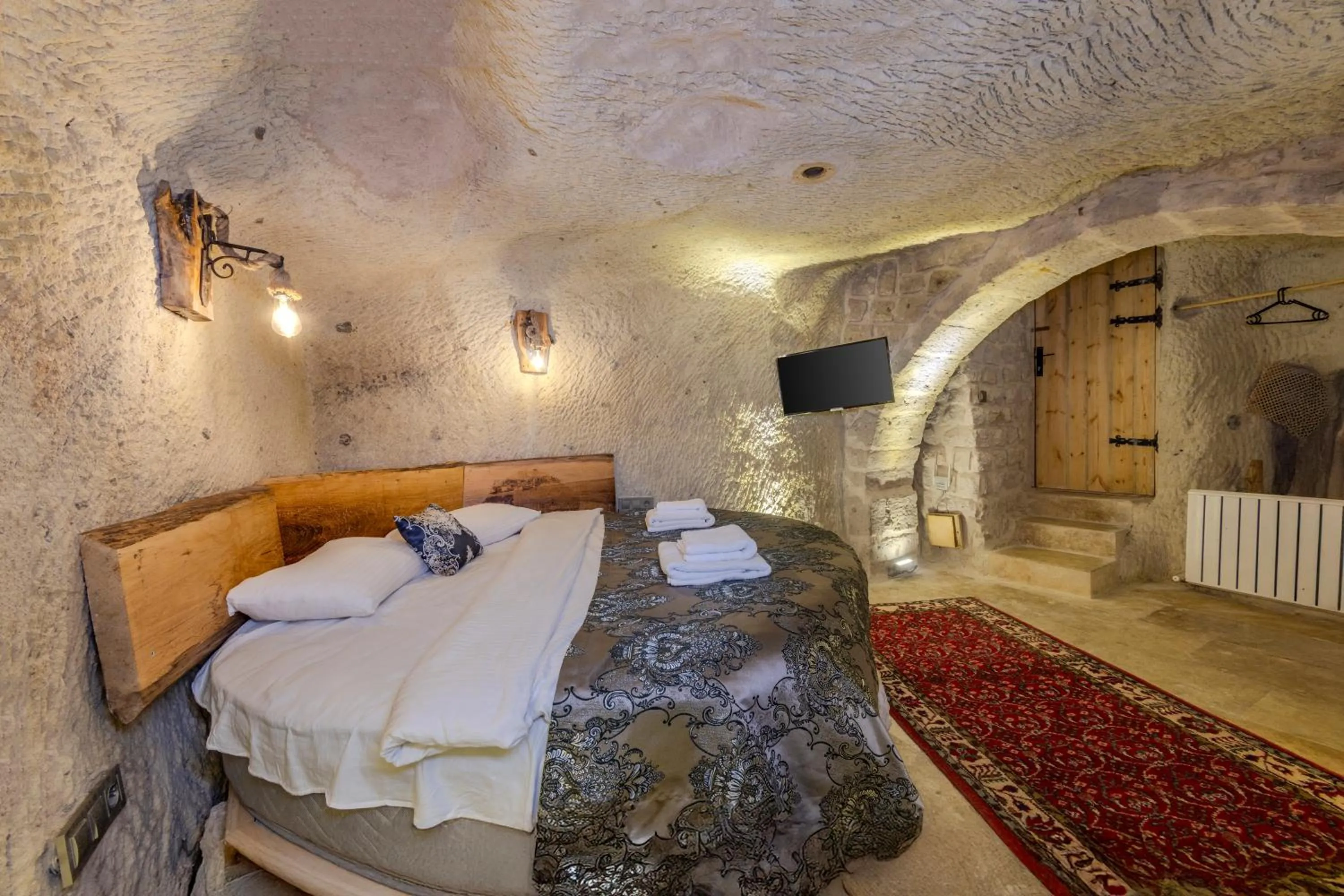 TV and multimedia, Bed in Lubberona Cave Cappadocia