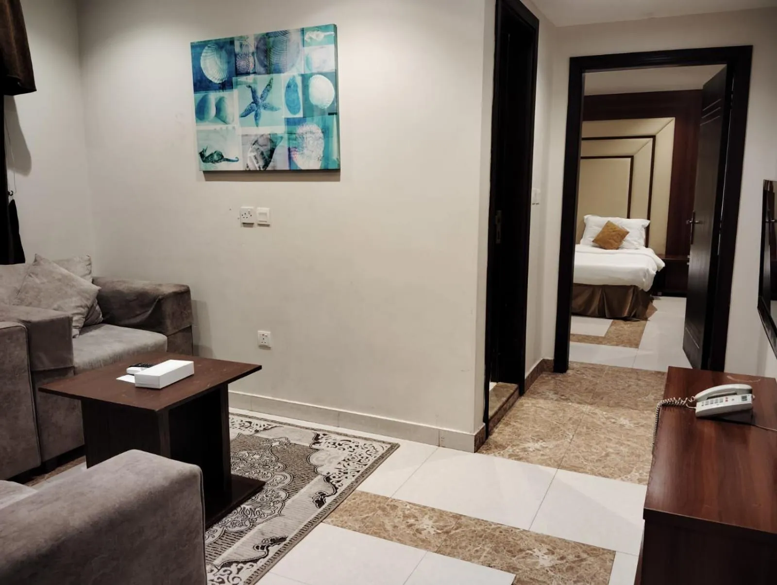 Bed in Hotelier Suites by Cantonal