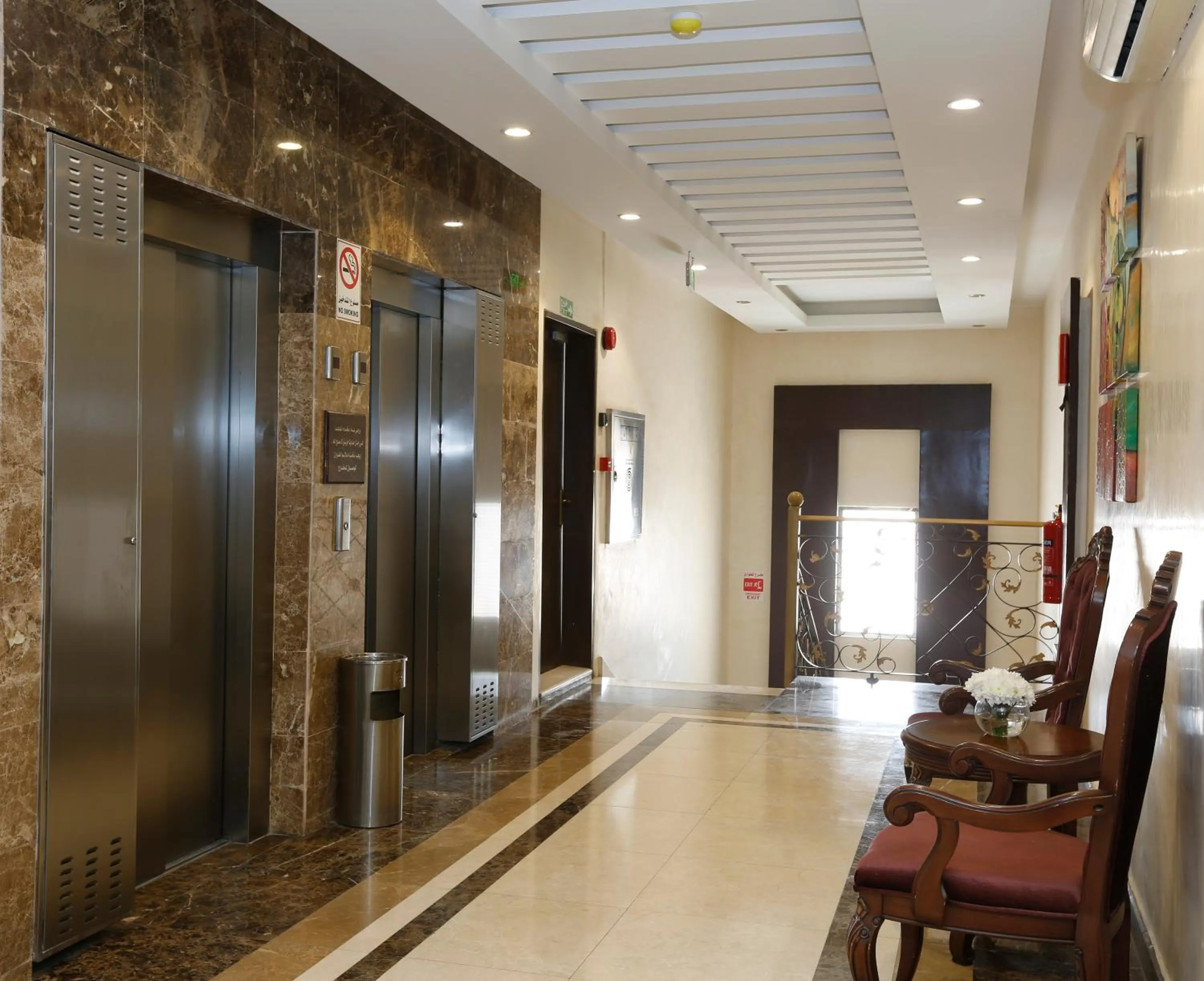 elevator in Hotelier Suites by Cantonal