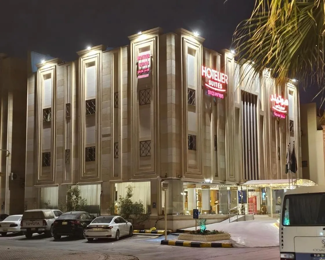 Property building in Hotelier Suites by Cantonal