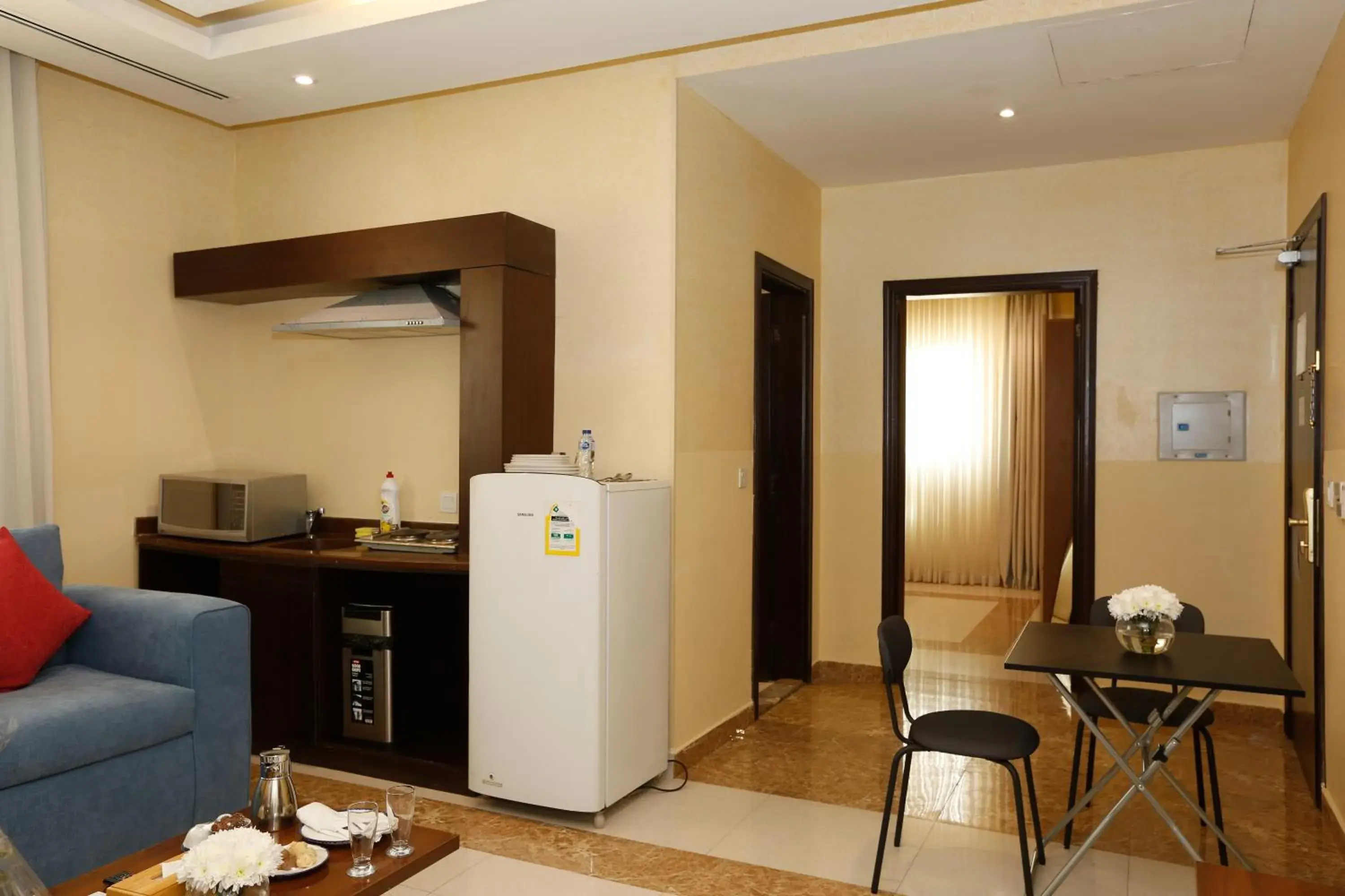 Suite - single occupancy in Hotelier Suites by Cantonal Suite - single occupancy in Hotelier Suites by Cantonal