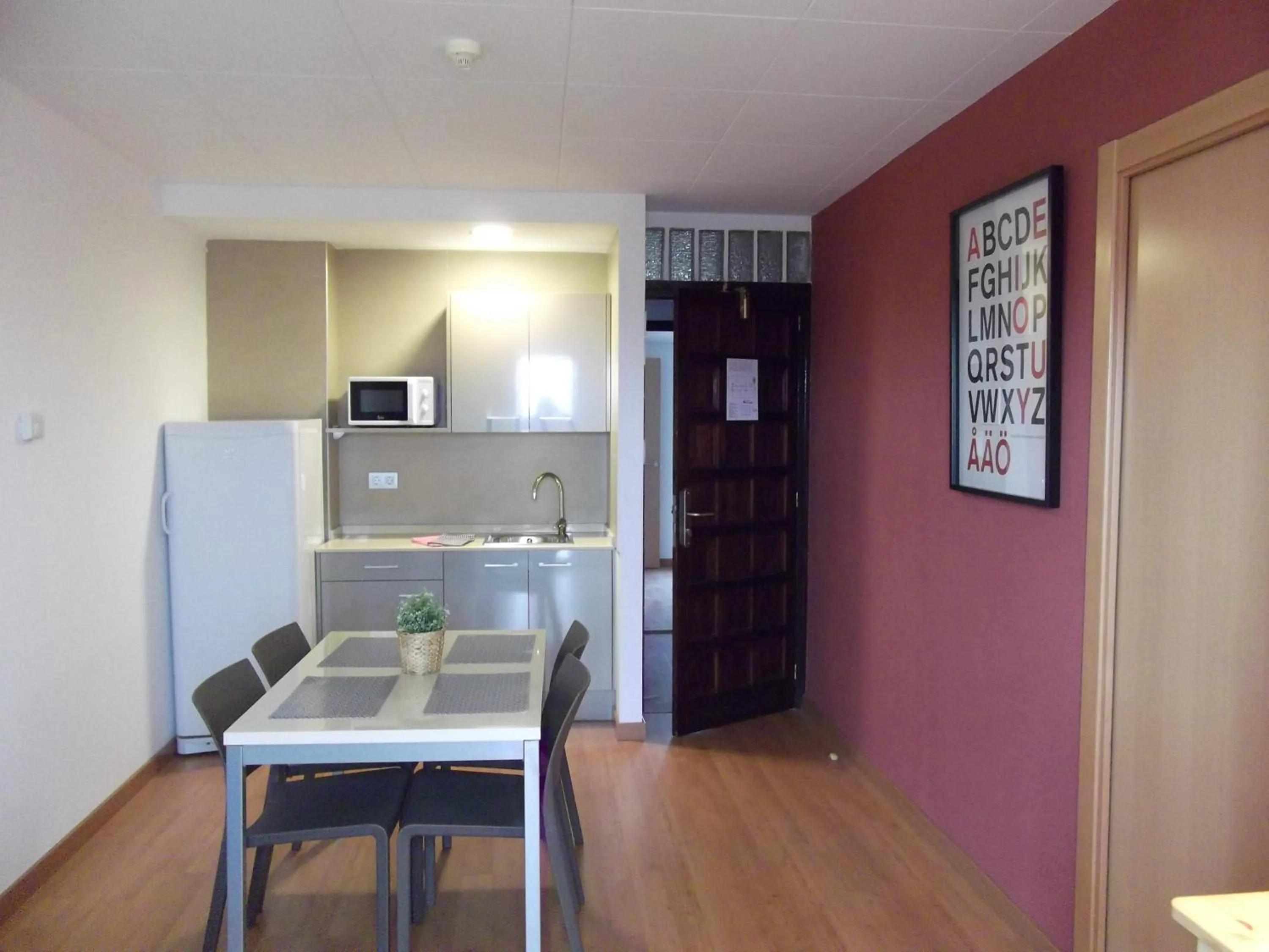 Dining area in Hotel Mediterrani Express