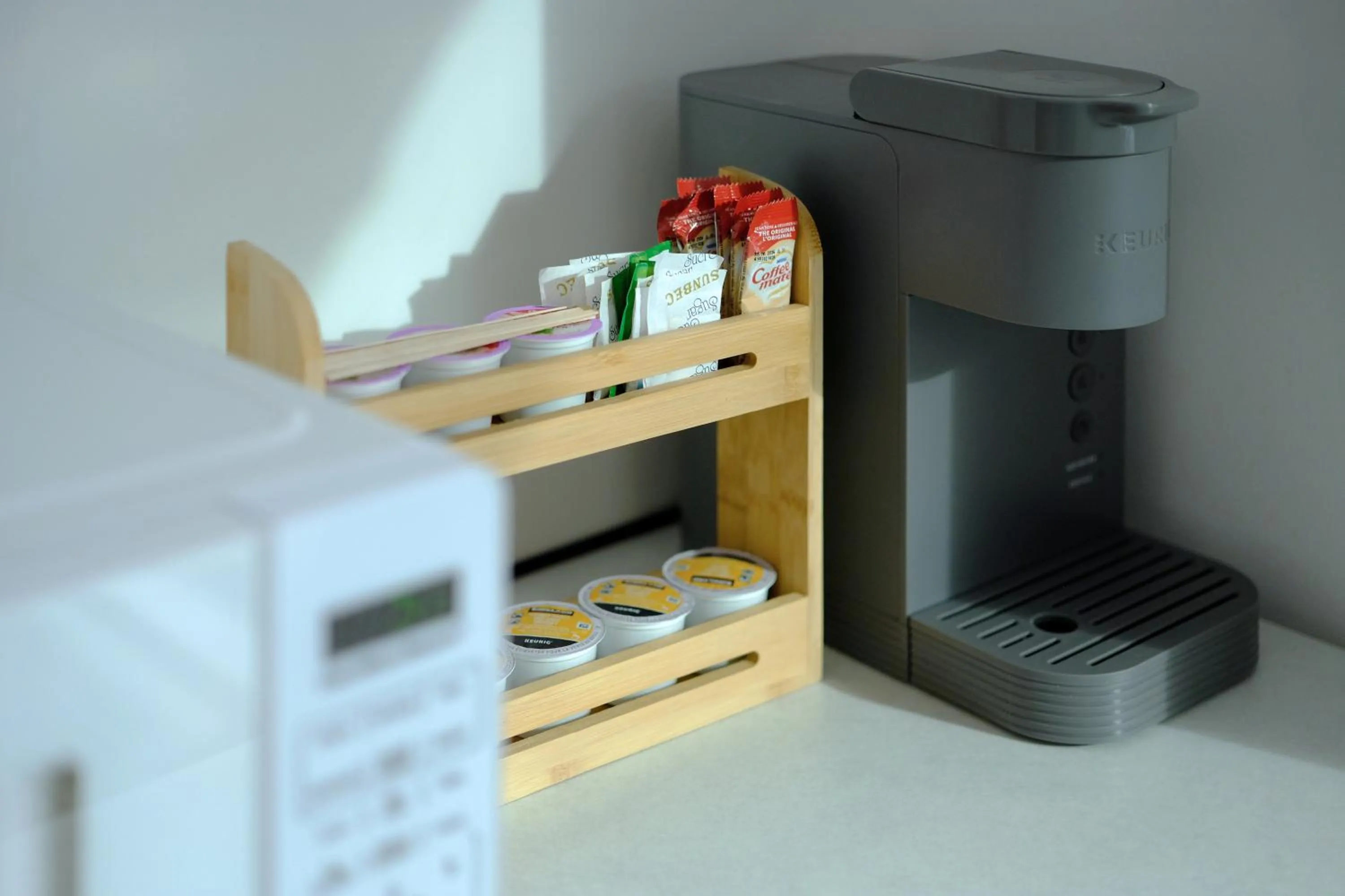 Coffee/tea facilities in Stay Inn Muskoka