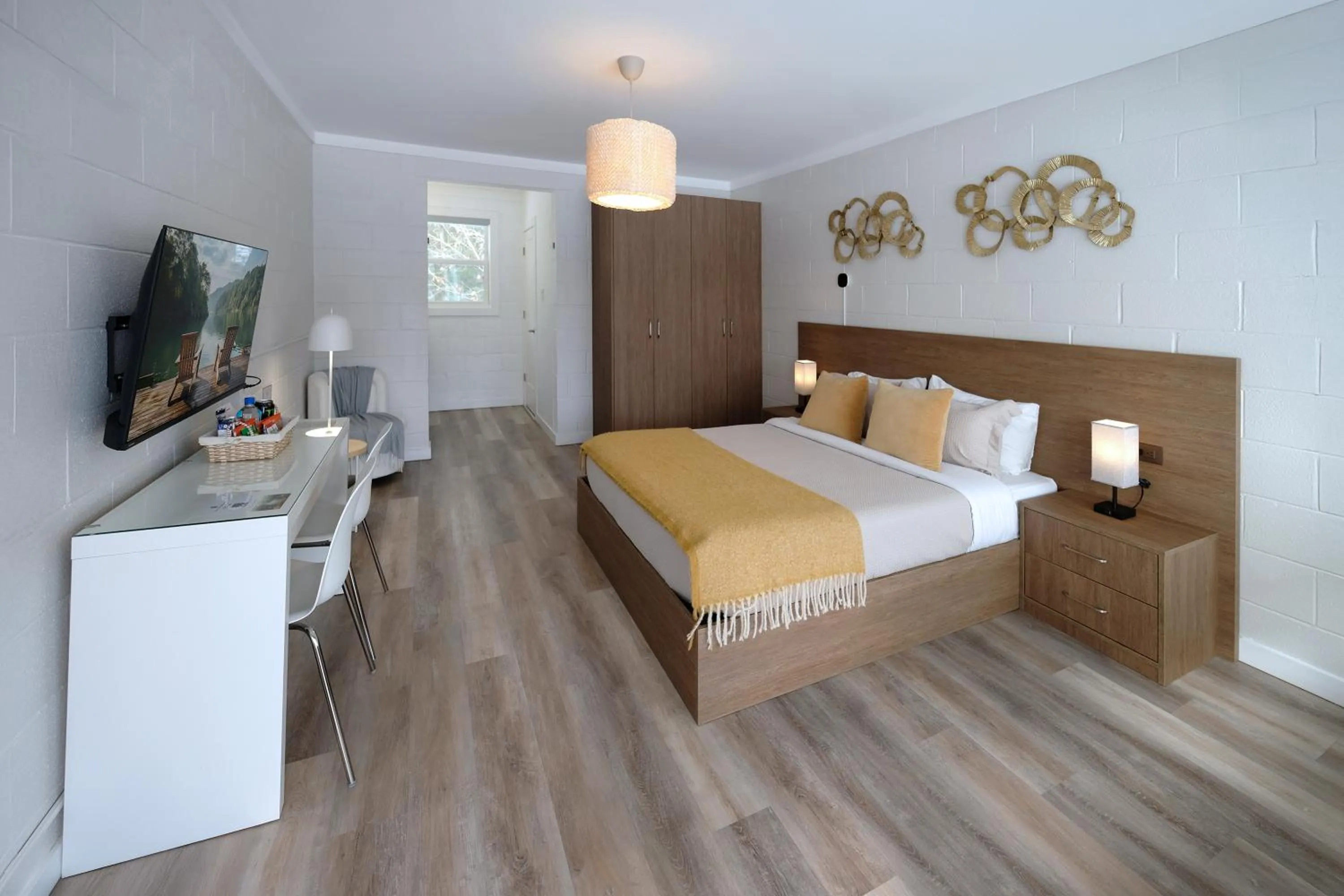 Bed in Stay Inn Muskoka