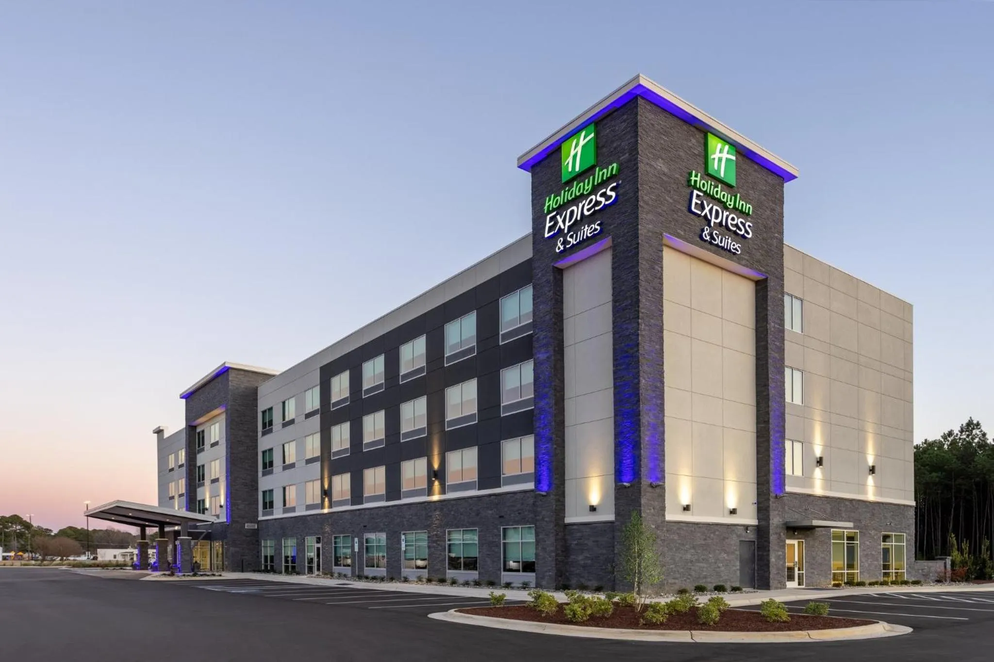 Property building in Holiday Inn Express & Suites Benson by IHG