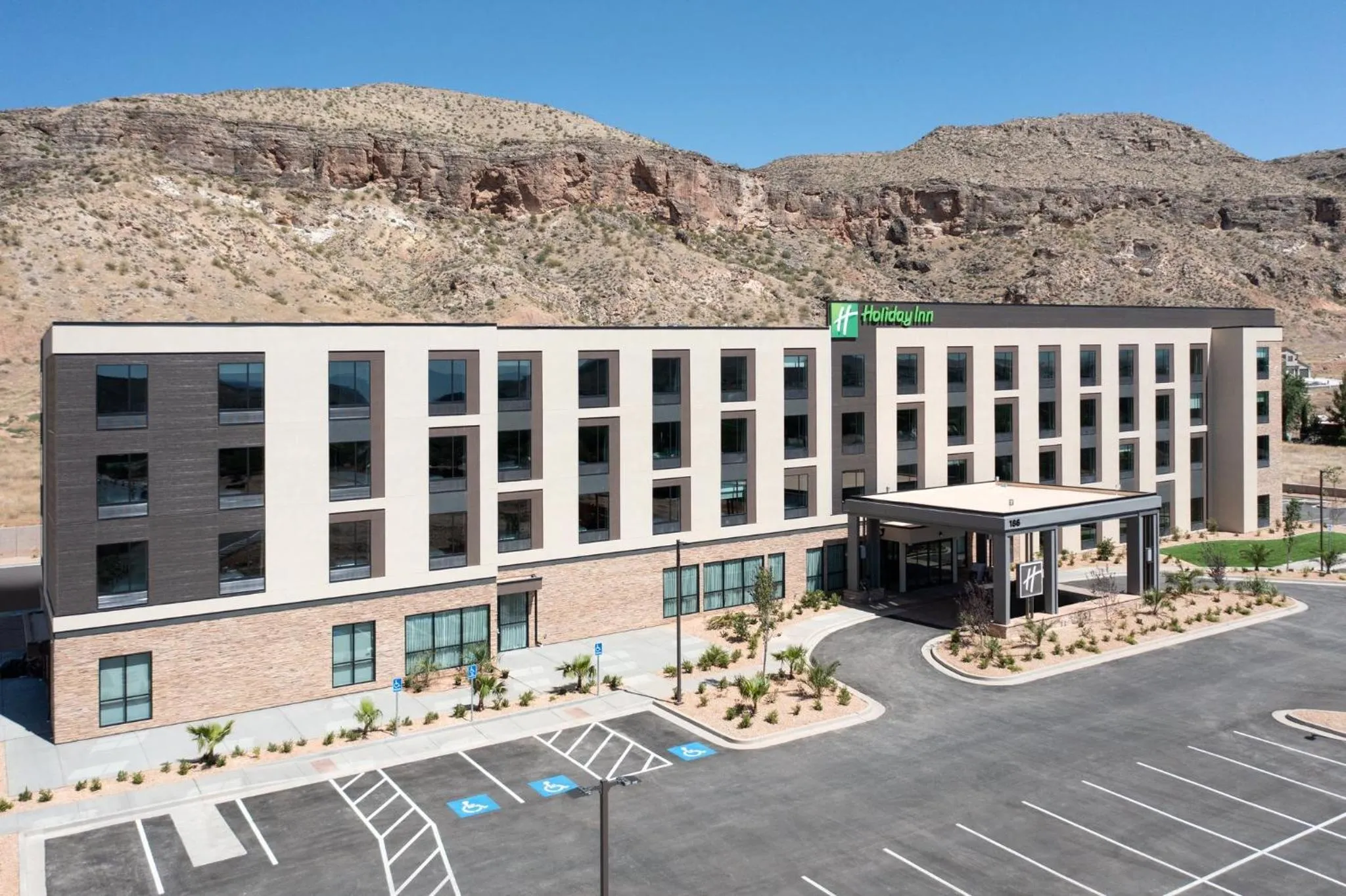Property building in Holiday Inn La Verkin - Zion Park by IHG