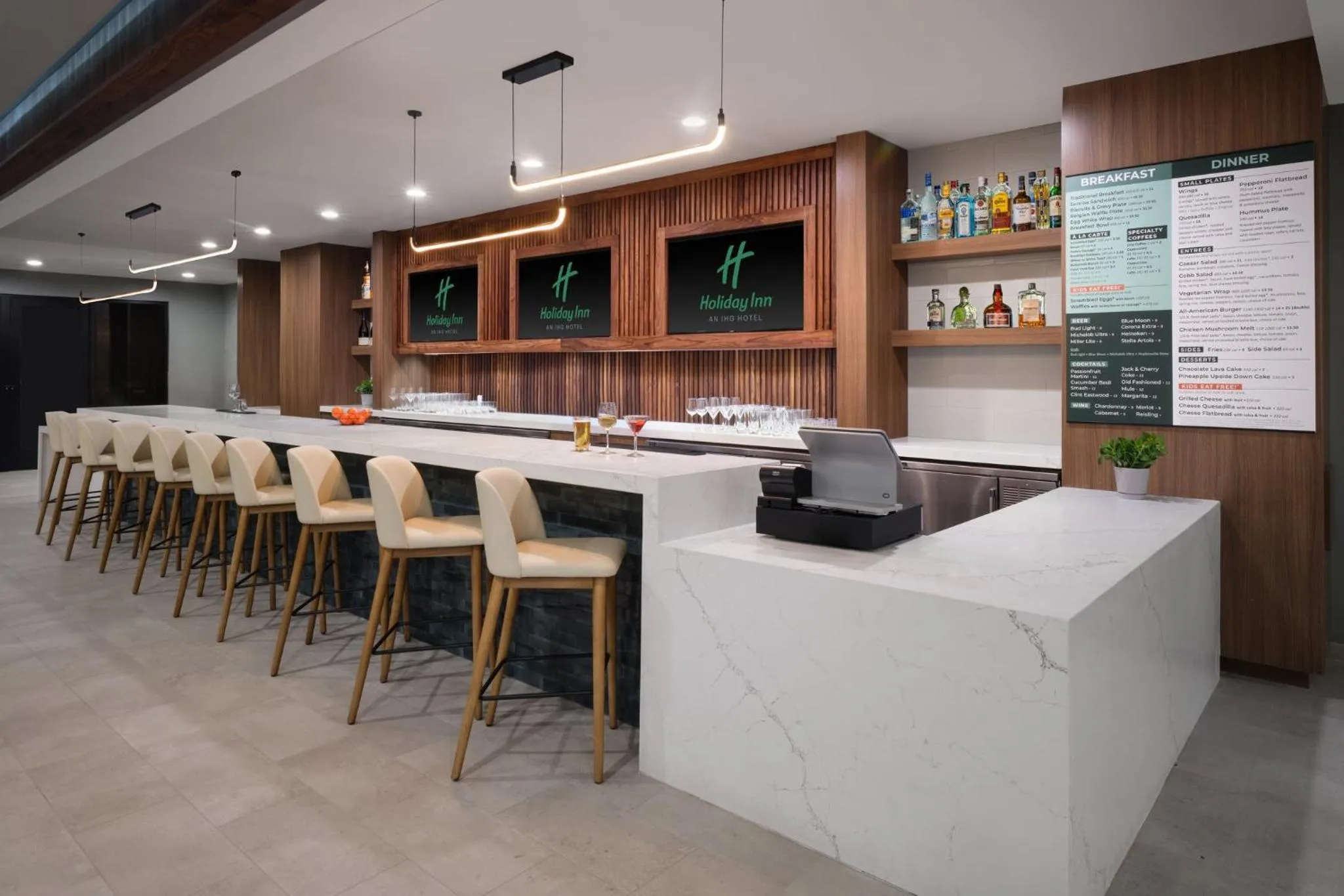 Lounge or bar in Holiday Inn La Verkin - Zion Park by IHG
