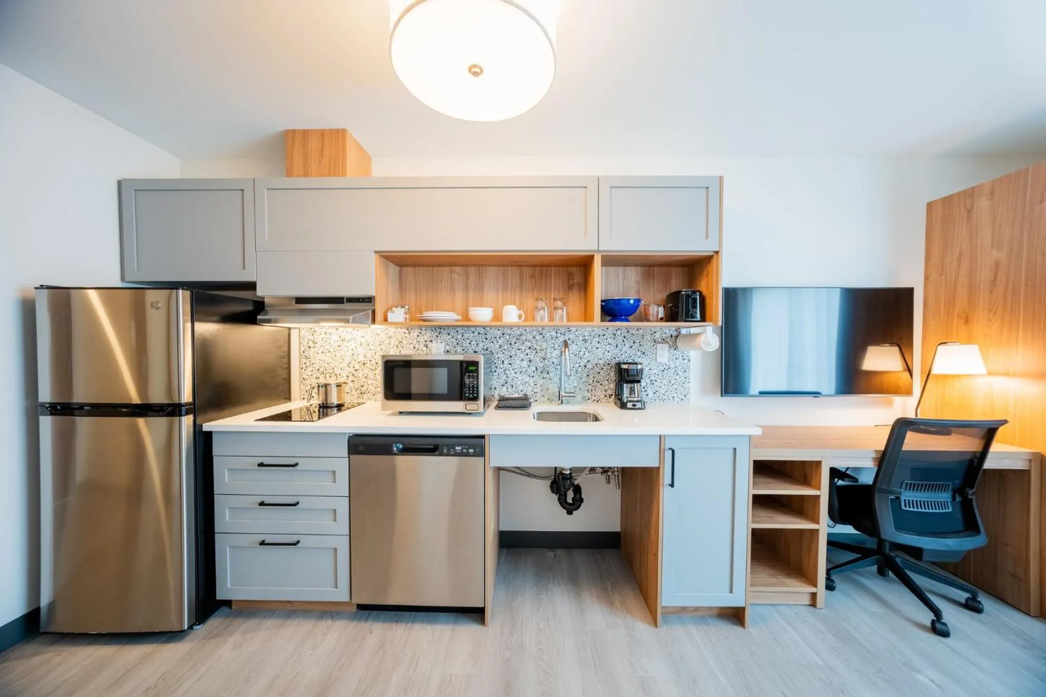 Photo of the whole room in Candlewood Suites Trois-Rivières Ouest by IHG