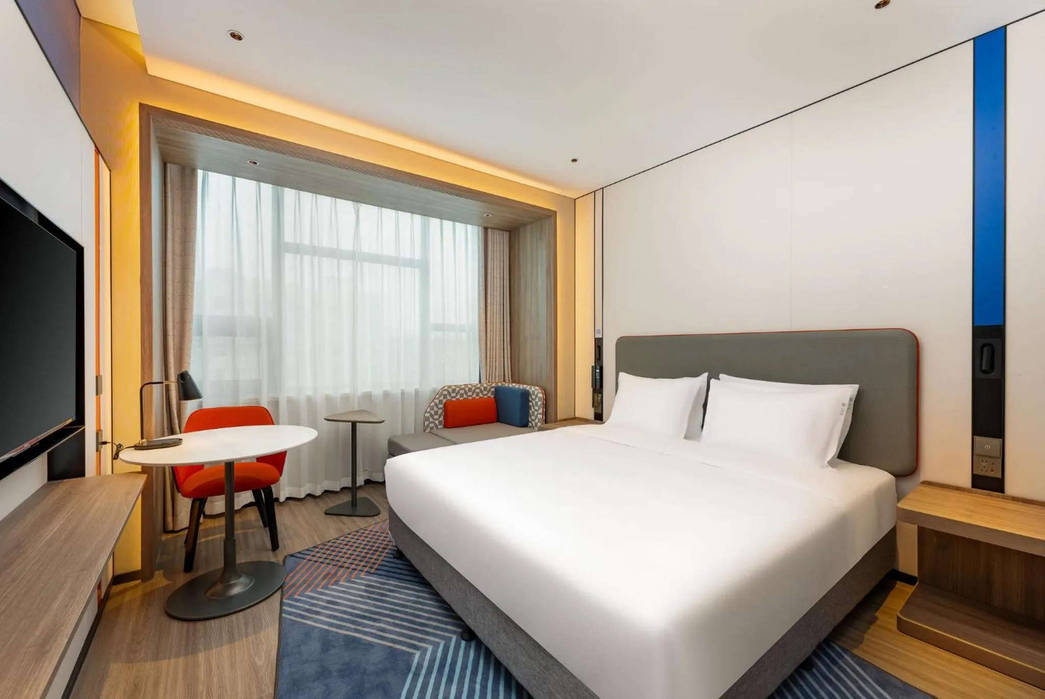 Photo of the whole room, Bed in Holiday Inn Express Langfang Yanjiao by IHG