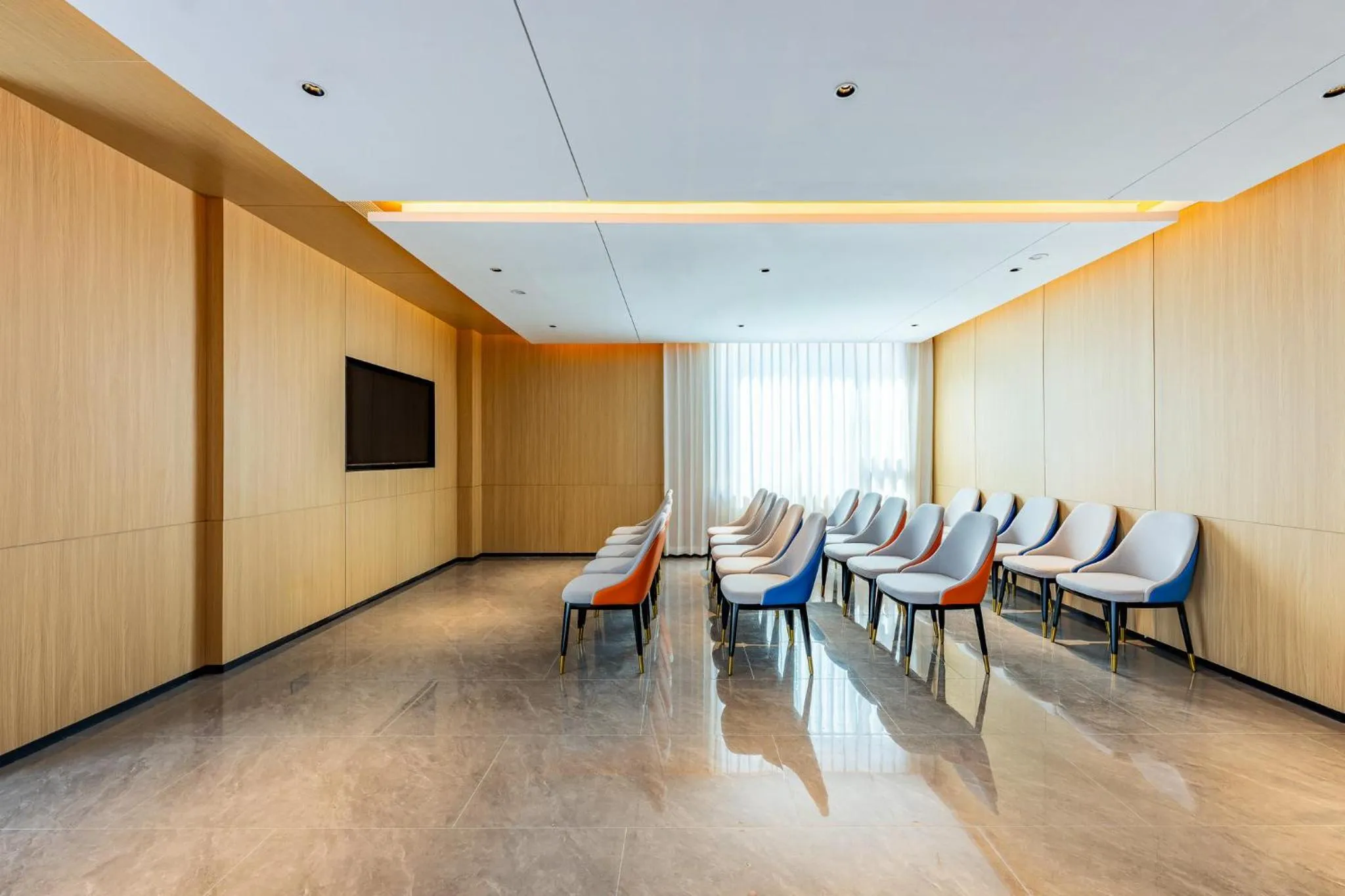 Meeting/conference room in Holiday Inn Express Langfang Yanjiao by IHG