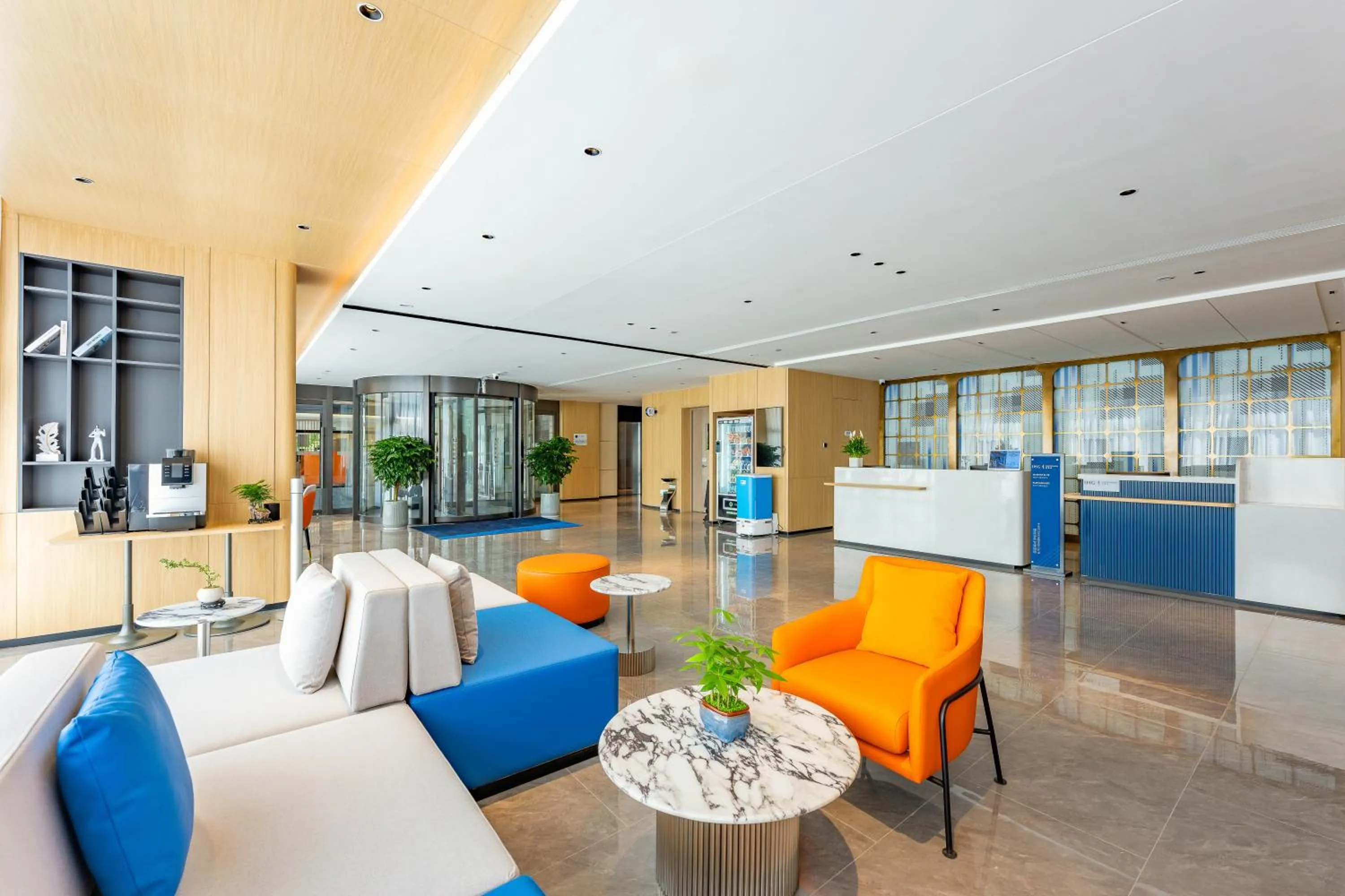 Lobby or reception in Holiday Inn Express Langfang Yanjiao by IHG