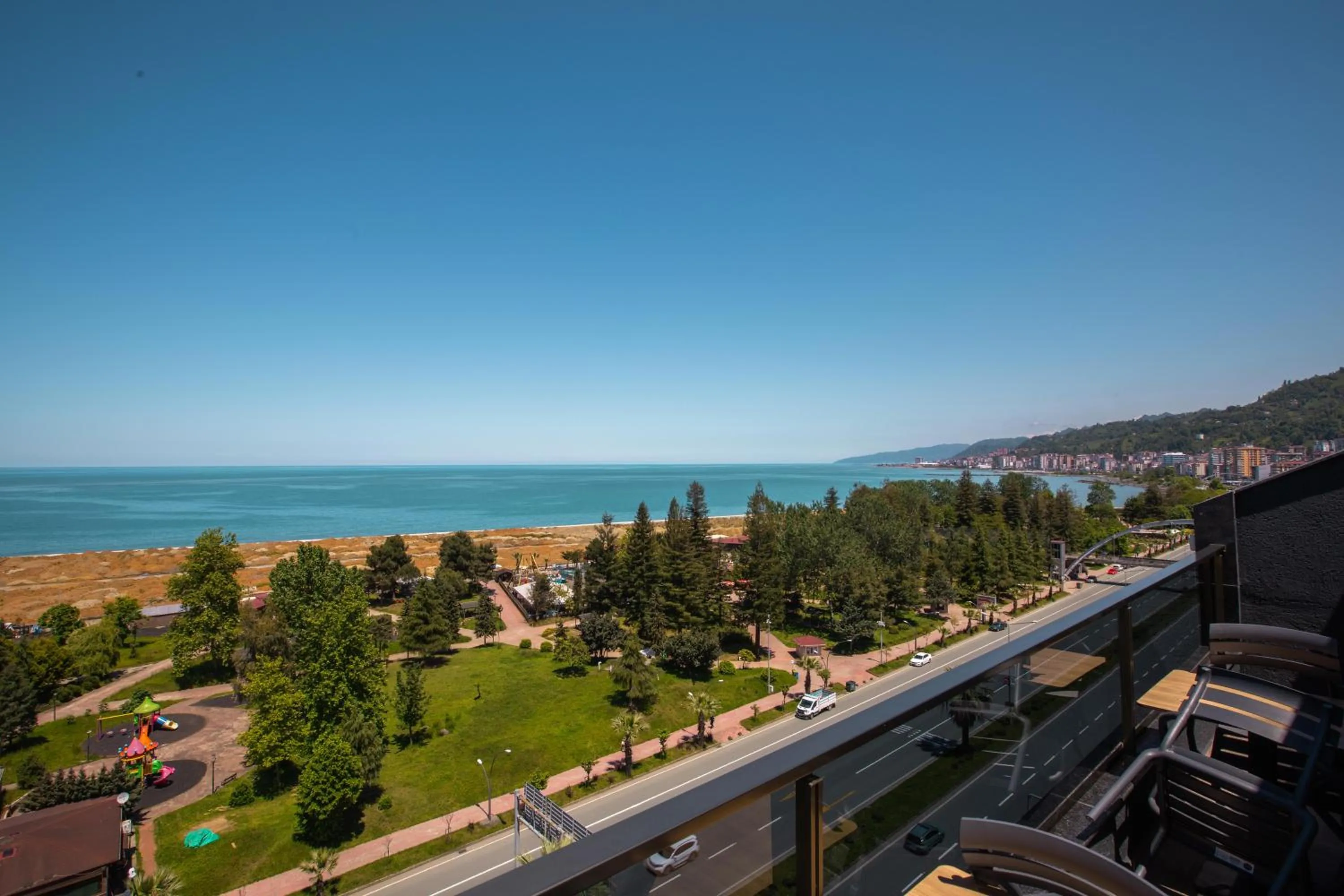 Restaurant/places to eat in Hotel Milano