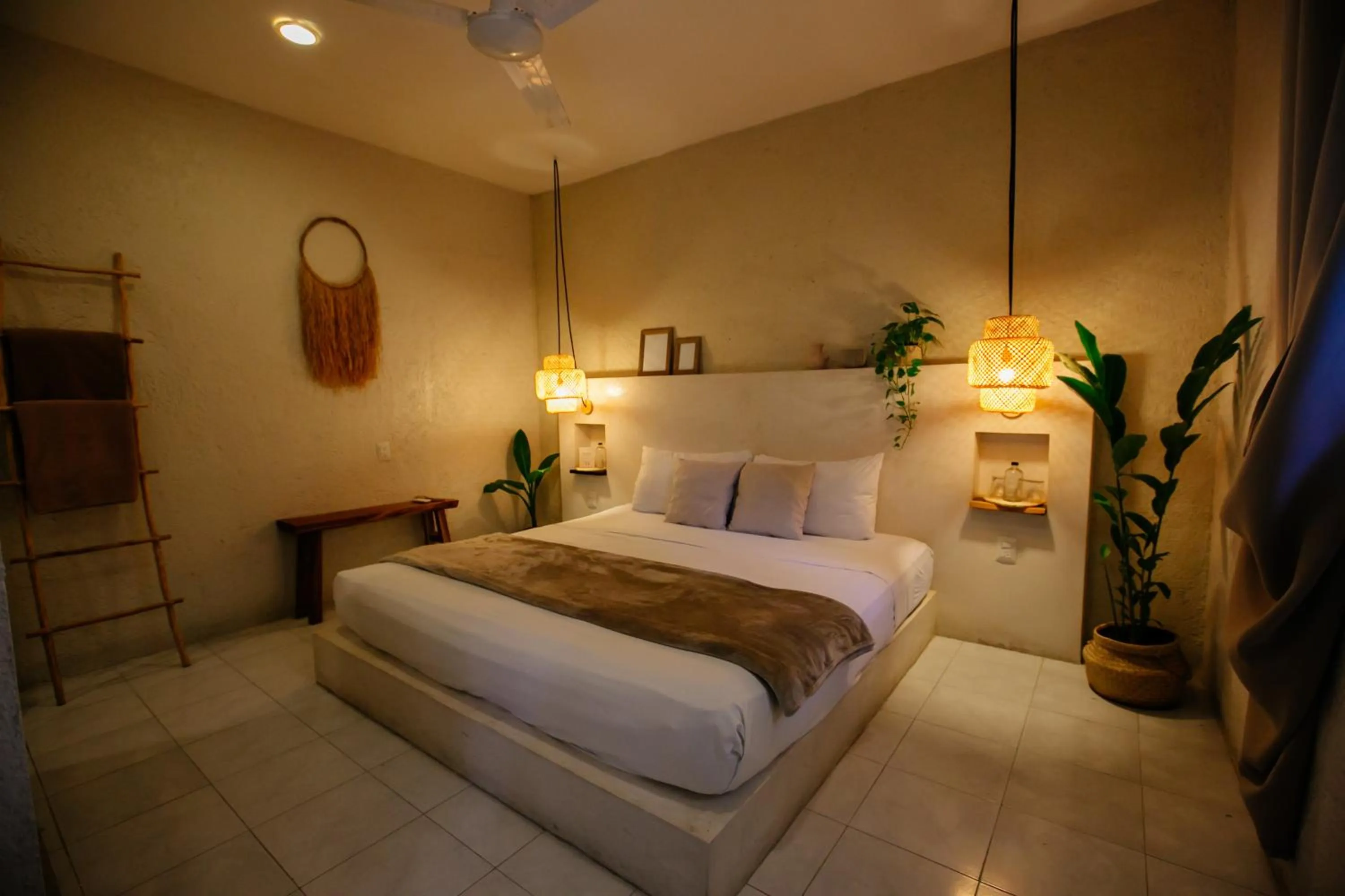 Bedroom, Bed in Hotel Noah Tulum