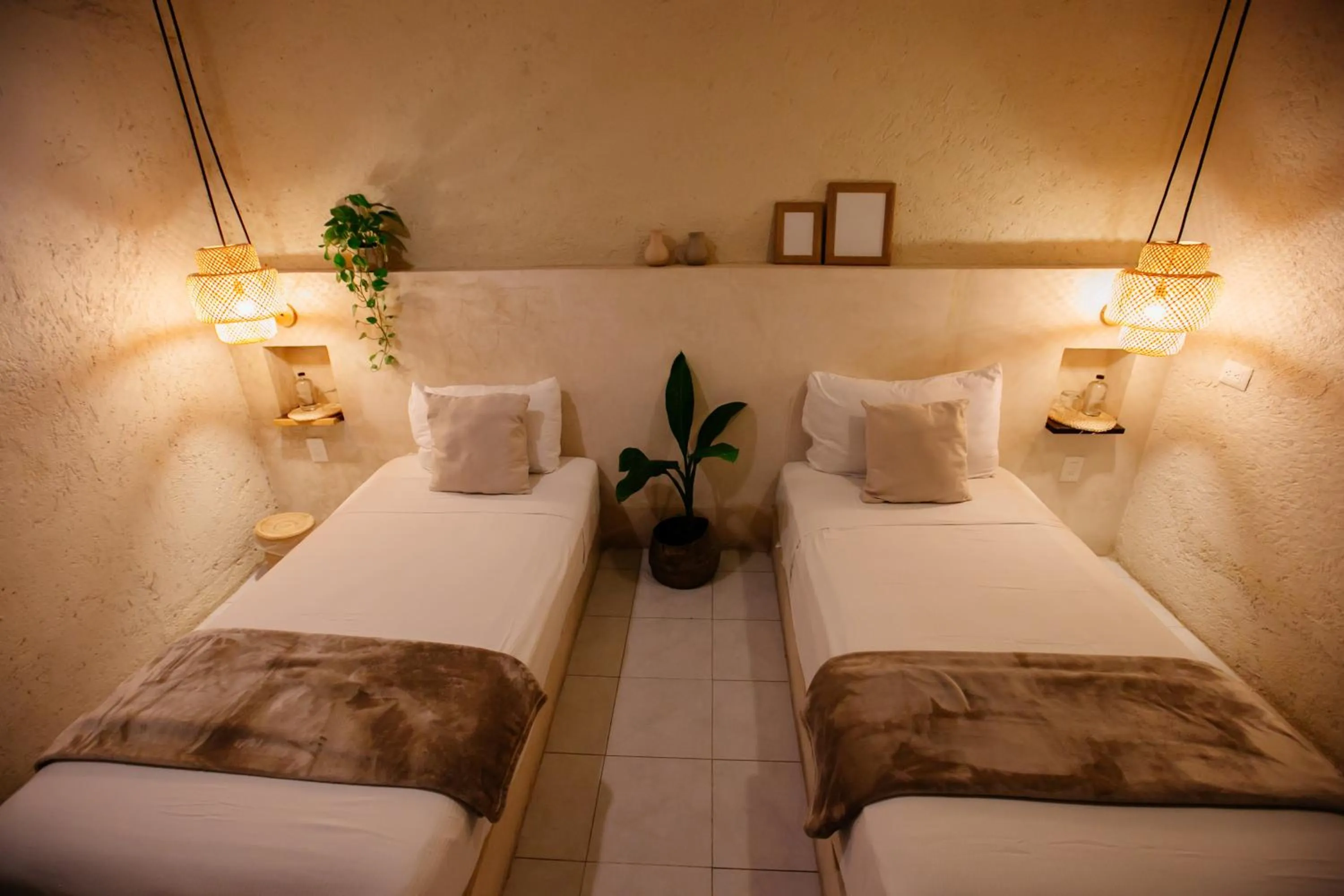 Bedroom, Bed in Hotel Noah Tulum